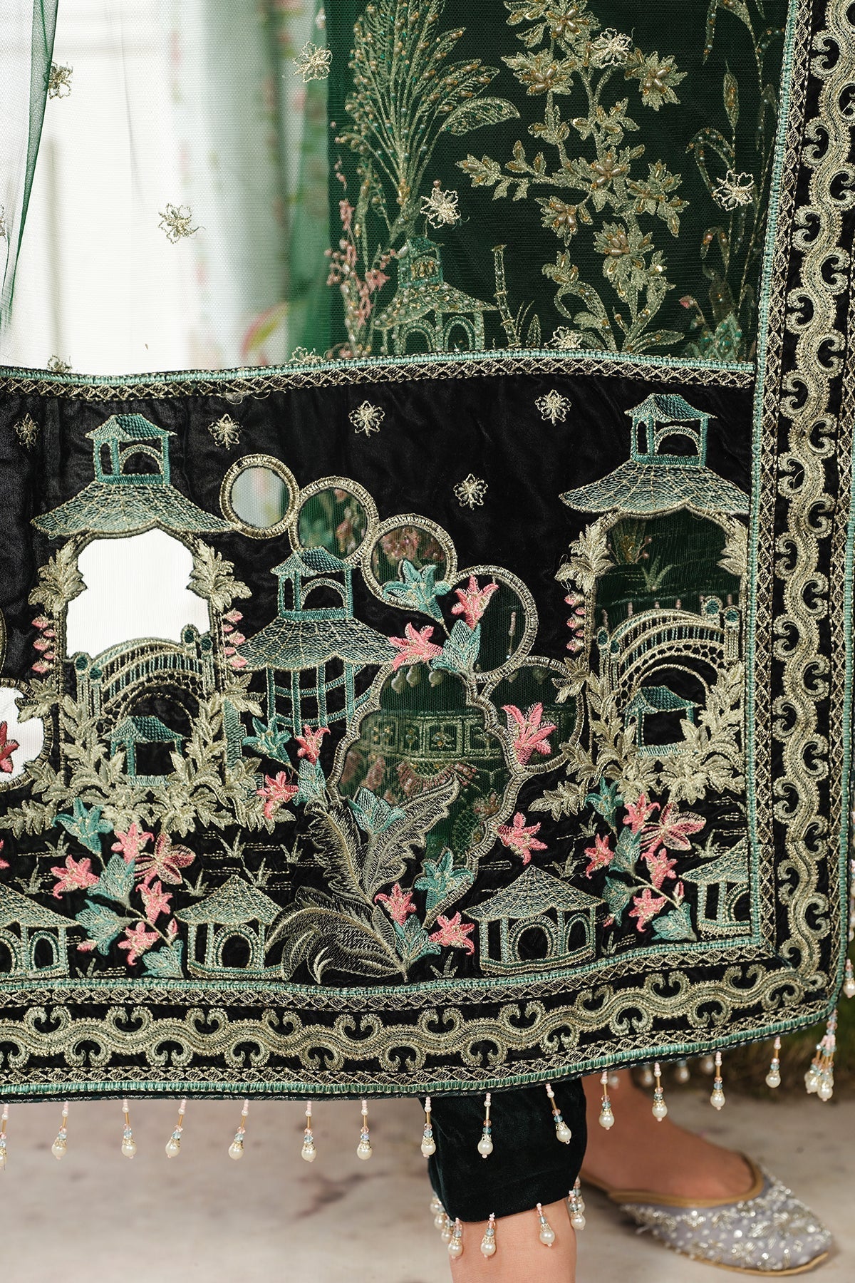 Raeesa Premium | Sheen Luxury Velvet | Talia - Ladies Clothes - Maria Faisal