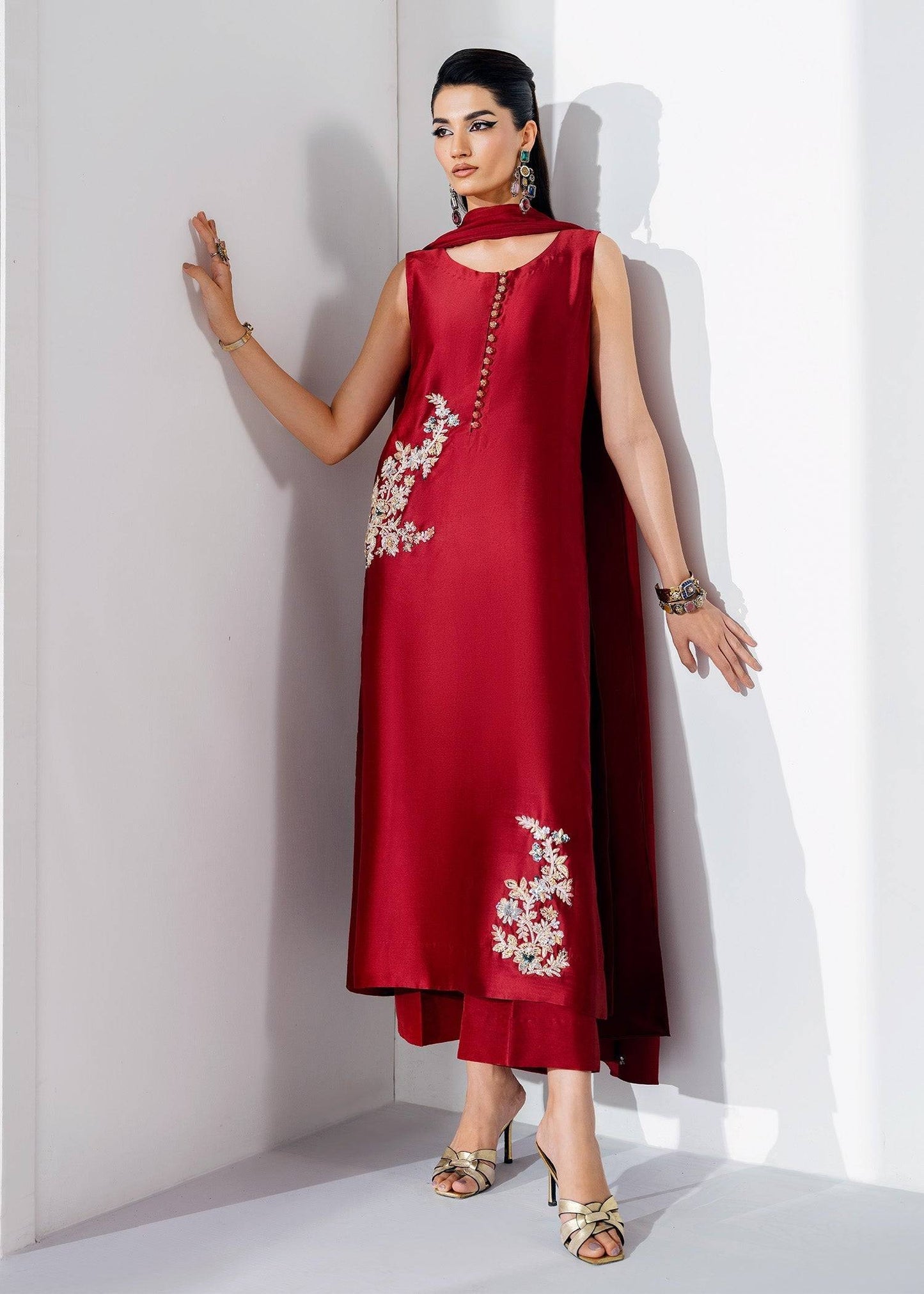 Mahum Asad | The Remix Edit | Pop by Maria Faisal - Registered Vendor of : Mahum Asad - type : Ladies Clothes - 100% original wedding dresses