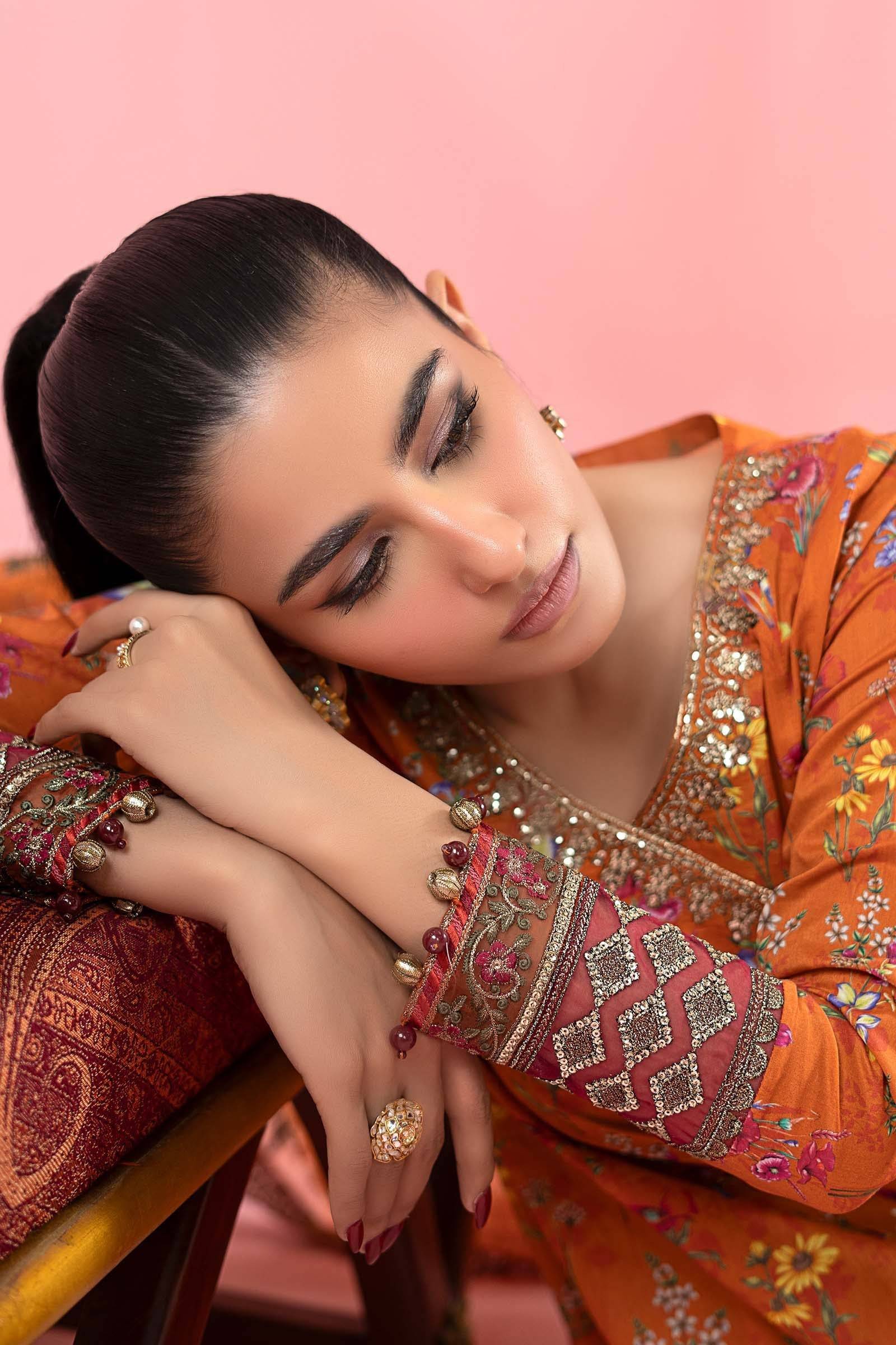 Maria B | Luxury Pret 25 | DW-EA25-17 by Maria Faisal - Registered Vendor of : Maria B - type : Ladies Clothes - 100% original wedding dresses