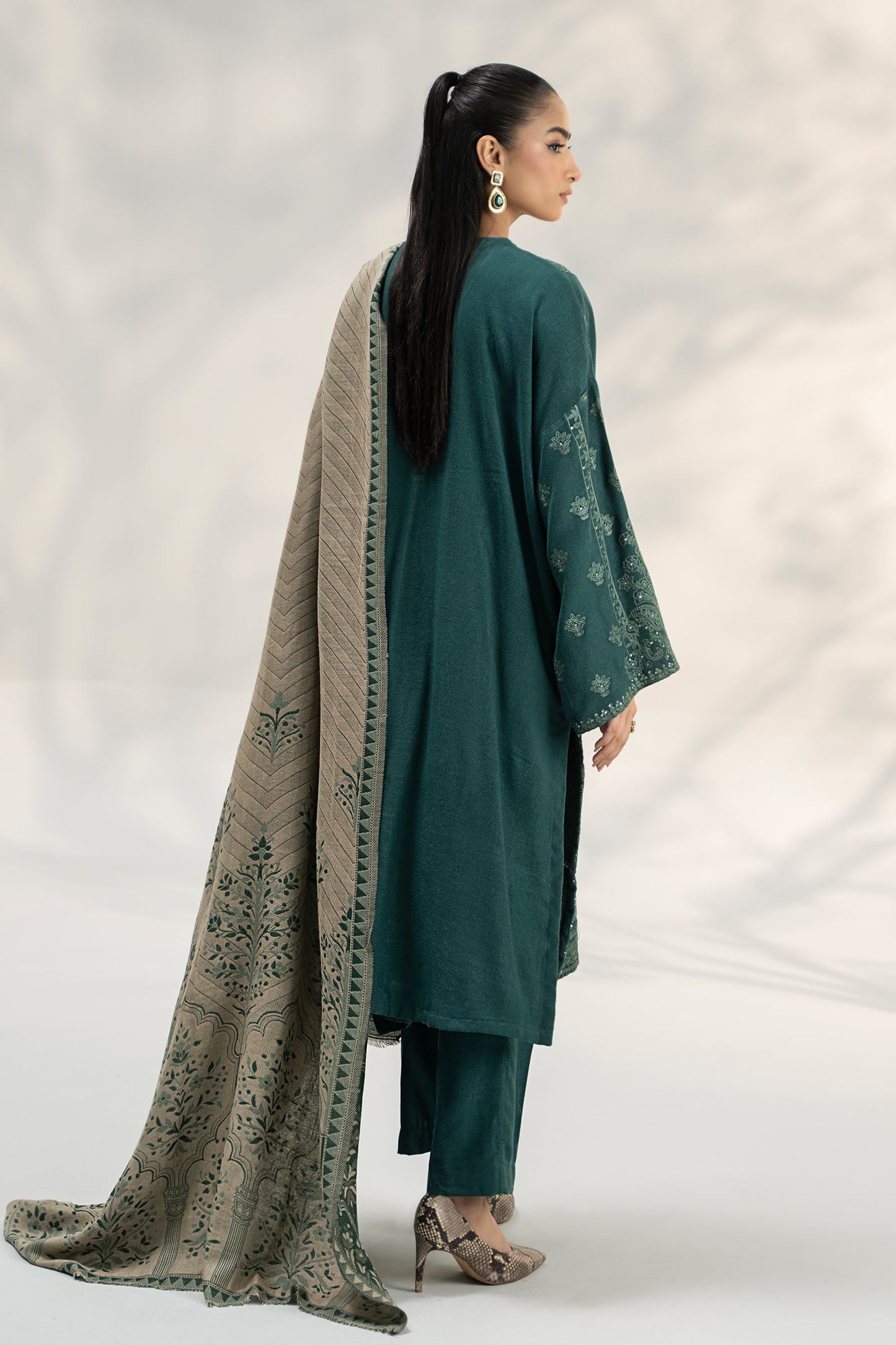 Maira B | Ready to Wear | DW-W24-14 by Maria Faisal - Registered Vendor of : Maria B - type : Wedding Dress - 100% original wedding dresses