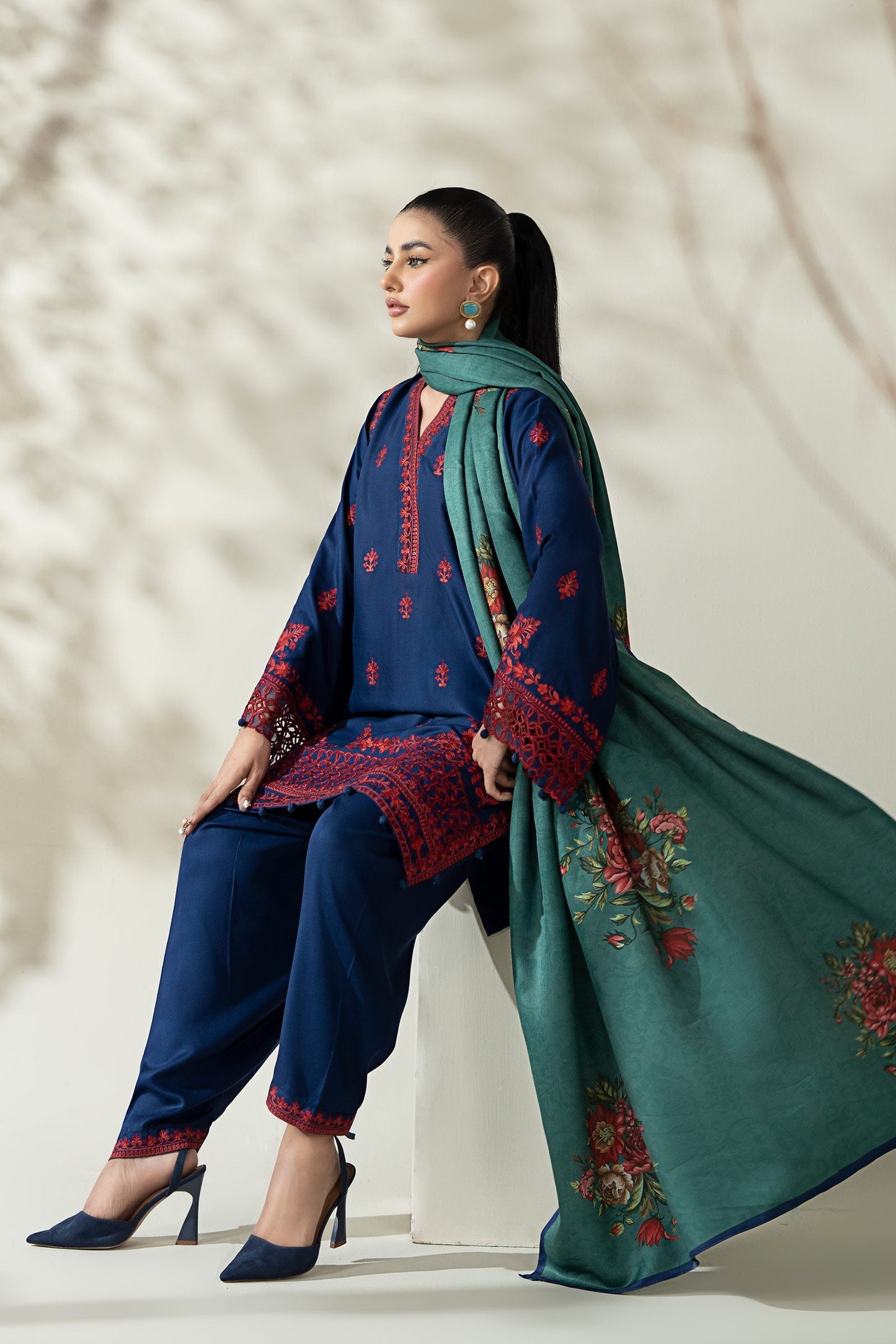 Maria B | Luxury Winter Pret 25 | DW-W25-46-Blue - Ladies Clothes - Maria Faisal