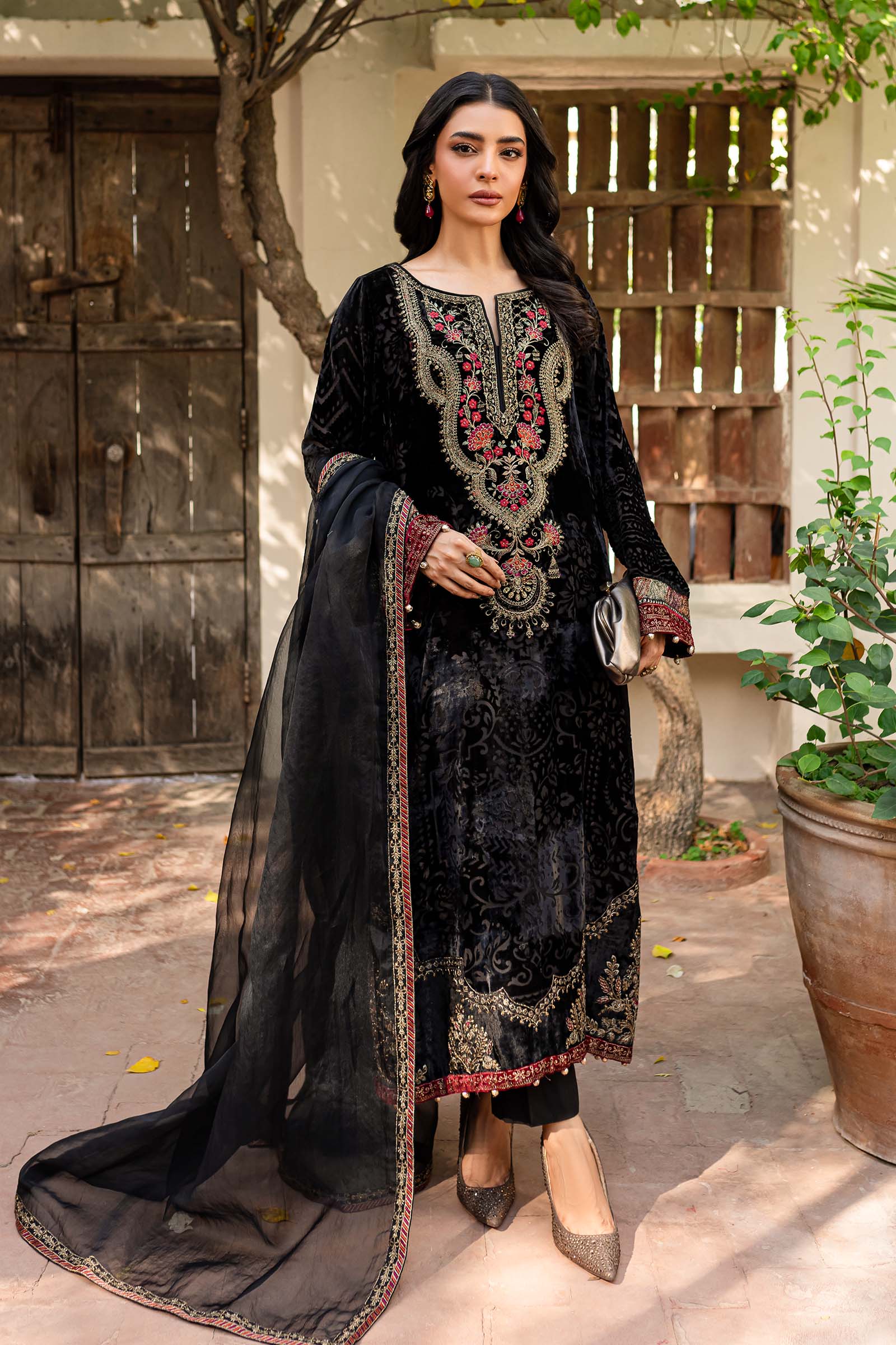 Maira B | Ready to Wear | DW-W24-174 Black | Mariafaisal Maira B | Ready to Wear | DW-W24-174 Black | Mariafaisal