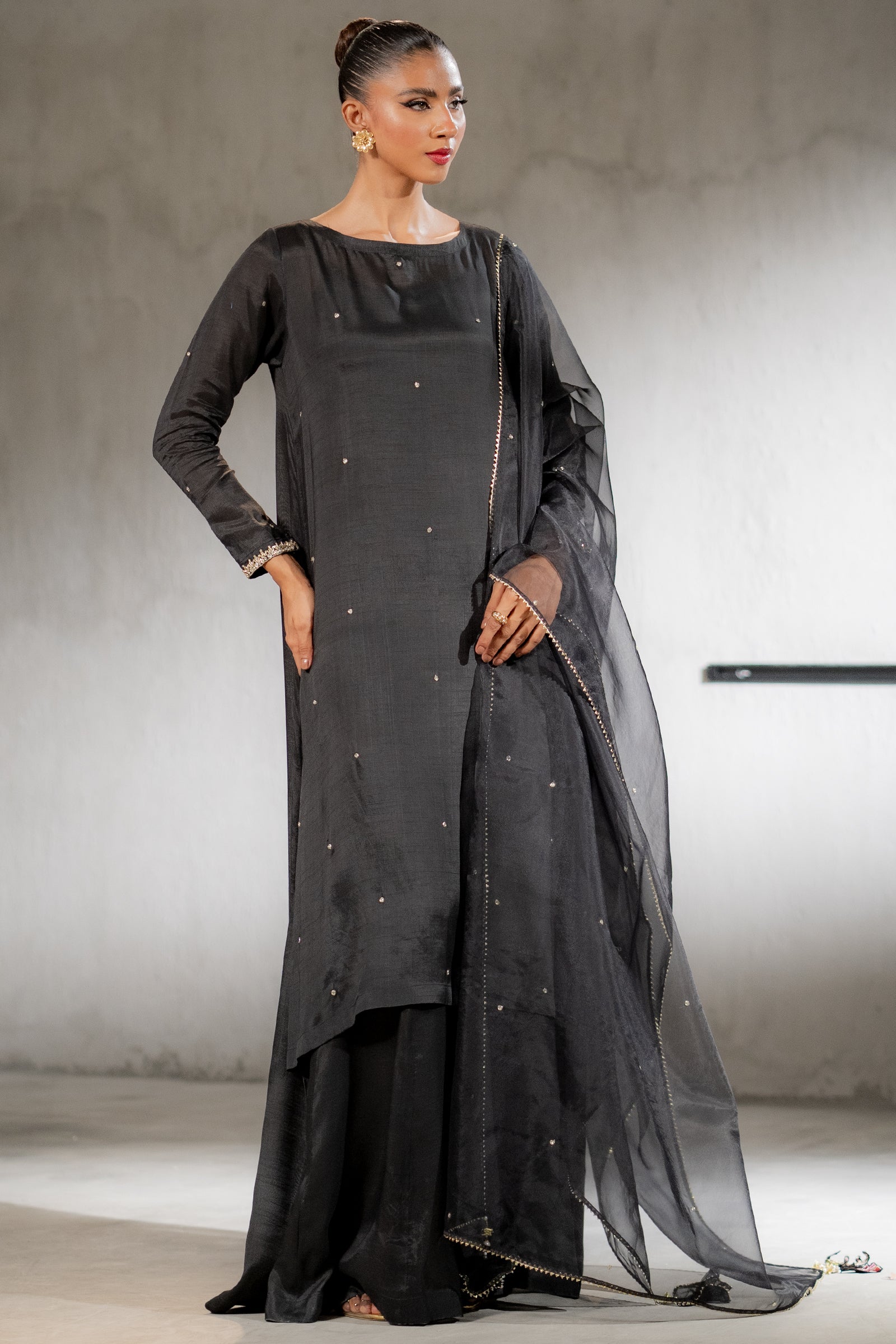 chinese dress ladies MUGHAL TALES 3 PIECE - Mughal Ethnic Wear