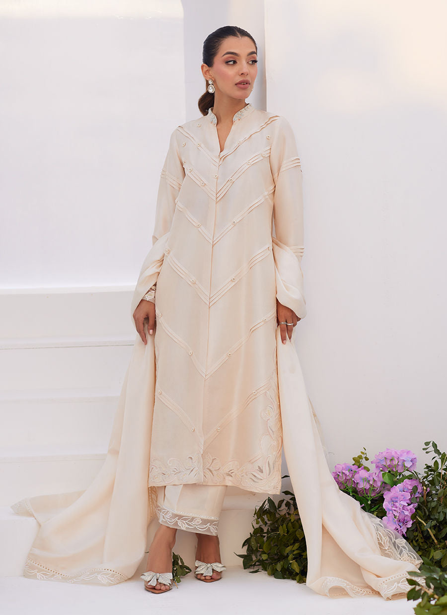 Farah Talib Aziz | Zaza Luxe Pret 24 | TISELE IVORY PLEATED RAW SILK SHIRT AND DUPATTA - Ladies Clothes - Maria Faisal