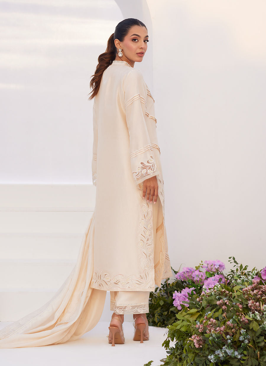 Farah Talib Aziz | Zaza Luxe Pret 24 | TISELE IVORY PLEATED RAW SILK SHIRT AND DUPATTA - Ladies Clothes - Maria Faisal