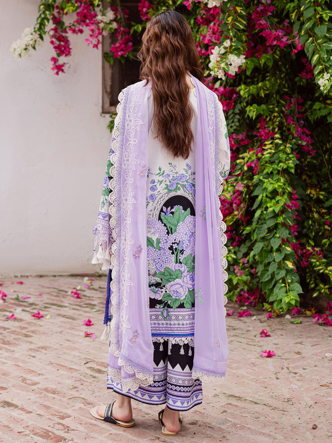 Mahnur | Gulzar Winter 25 | G - 02 - Ladies Clothes - Maria Faisal