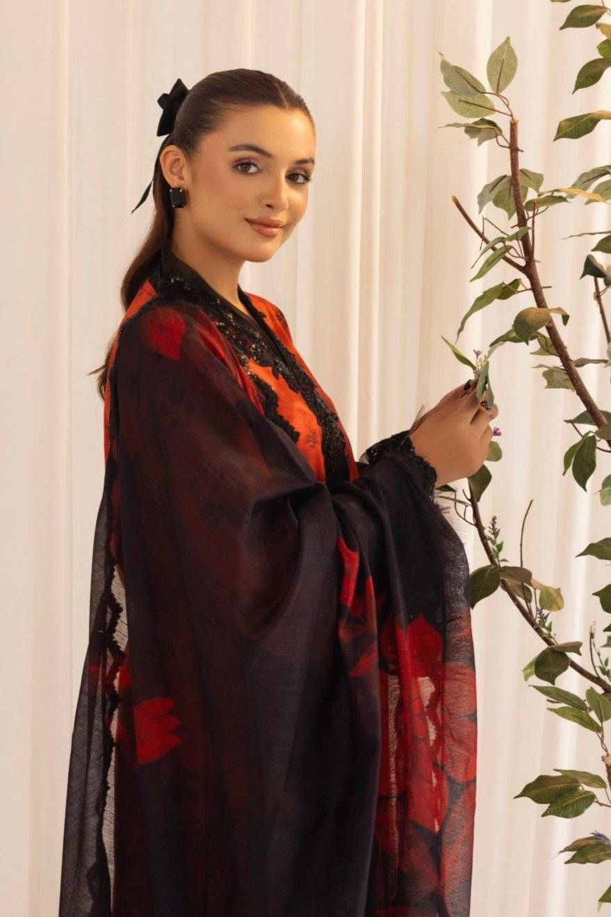 Mohagni | Tulip 25 | GLS-13 by Maria Faisal - Registered Vendor of : Mohagni - type : Ladies Clothes - 100% original wedding dresses