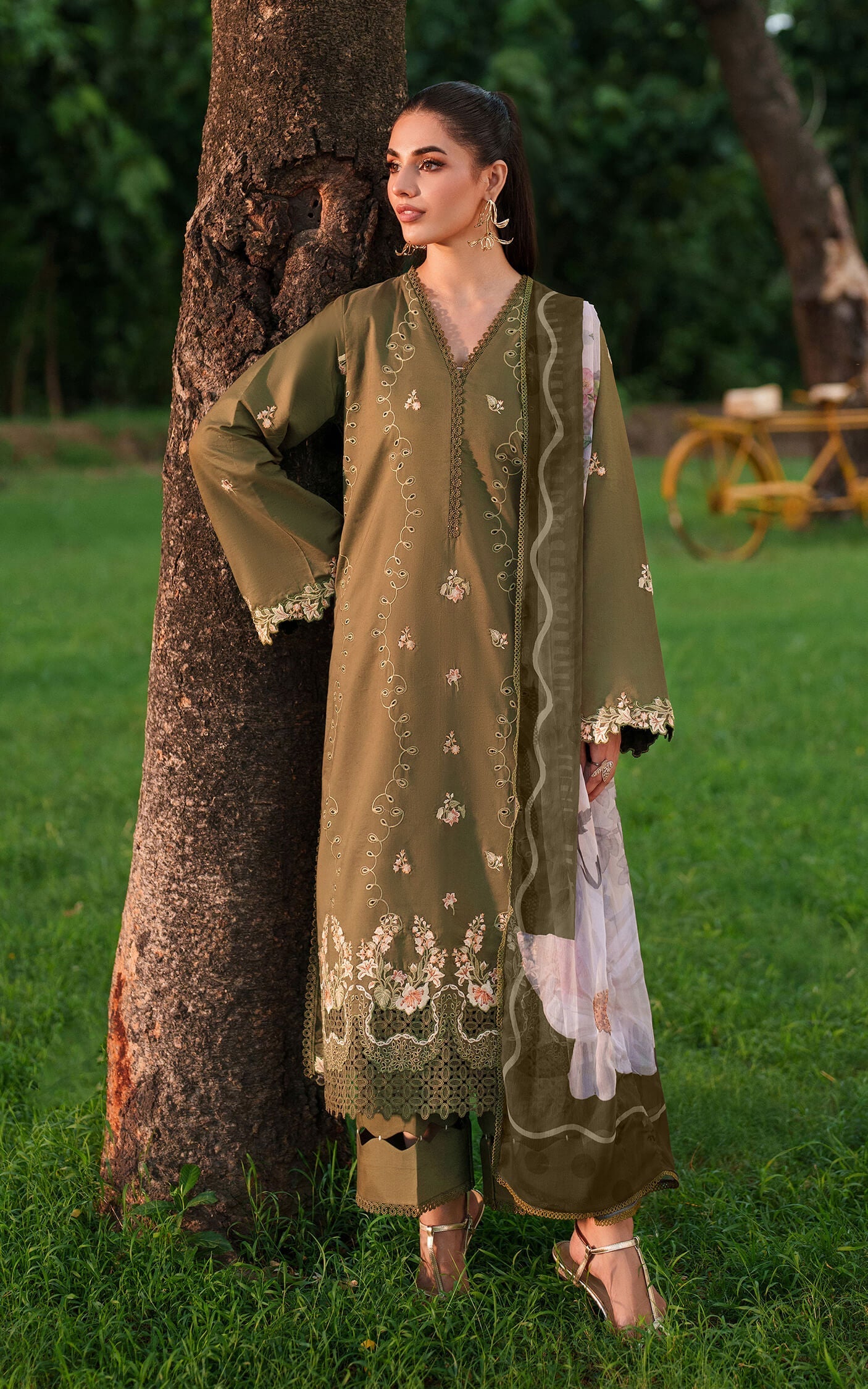 Asifa and Nabeel | Eden Cambric 25 | Gardenia Grace ECU25-09 - Ladies Clothes - Maria Faisal