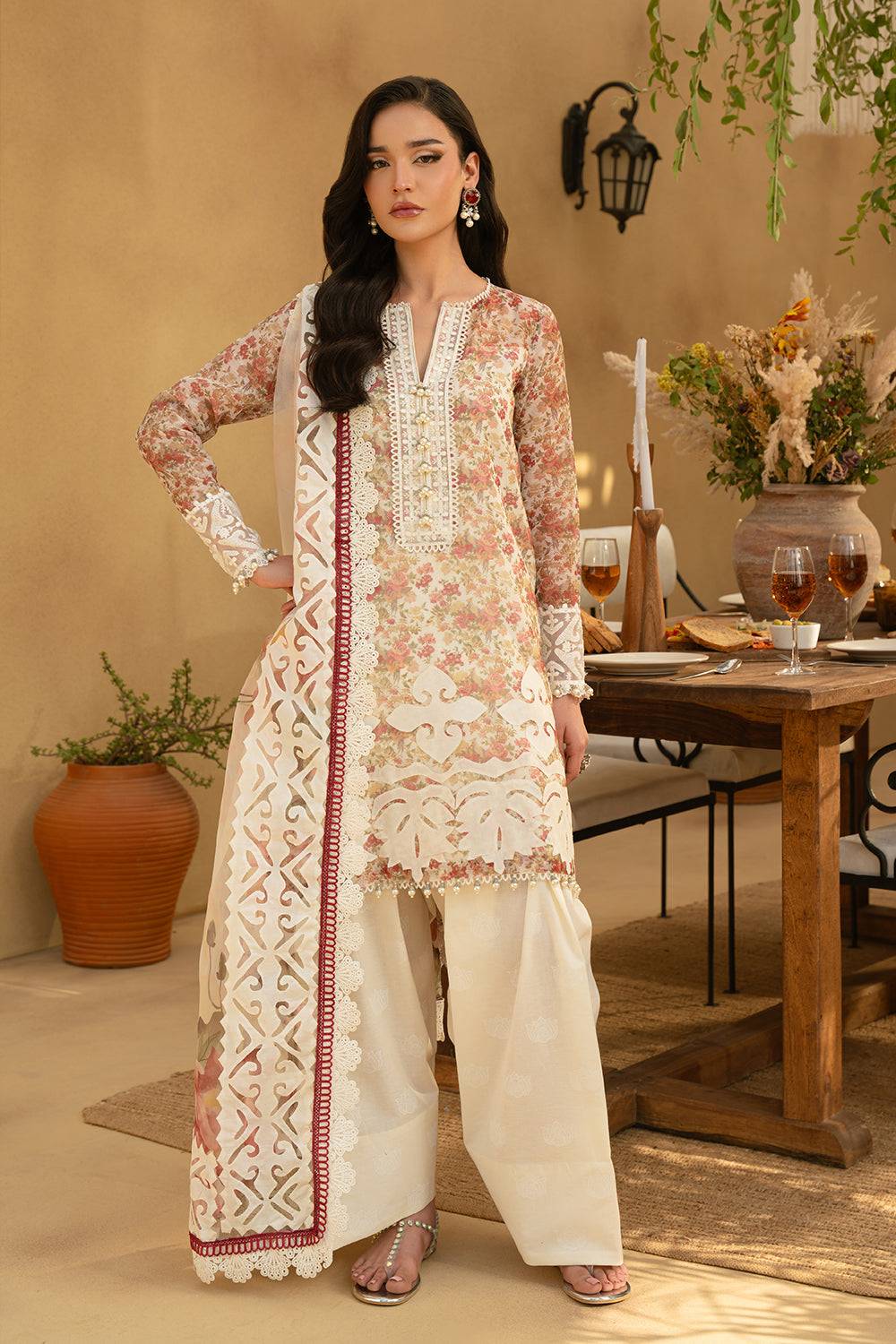 Saira Rizwan | Luxury Lawn 25 | MAYA-SRL25-06 by Maria Faisal - Registered Vendor of : Saira Rizwan - type : Ladies Clothes - 100% original wedding dresses