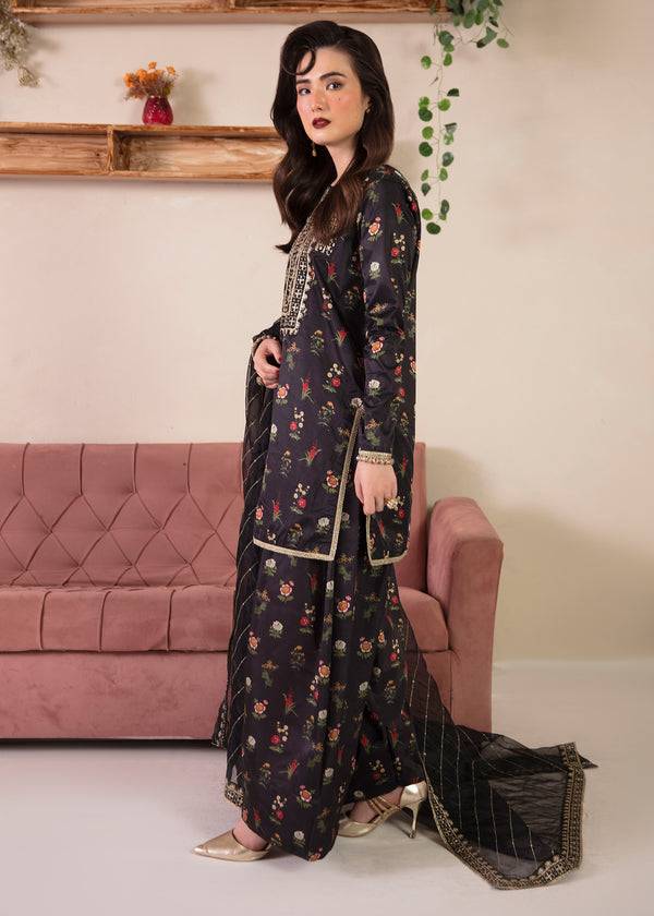 MNR | Ankh Macholi Festive Edit | ZINNIA by Maria Faisal - Registered Vendor of : MNR - type : Ladies Clothes - 100% original wedding dresses