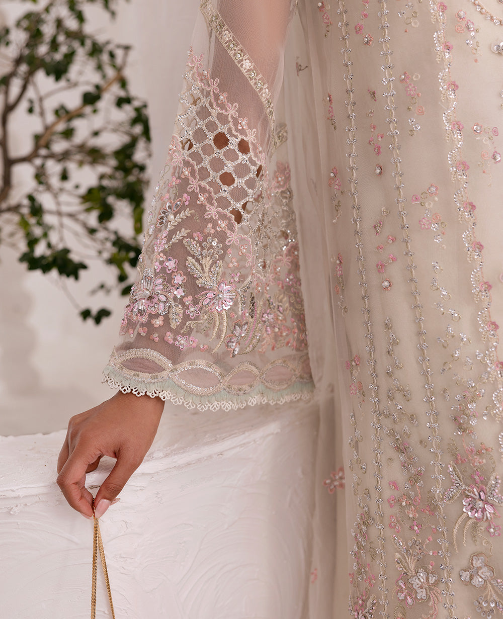 Republic Womenswear | Reve De Luxe 25 | LF-175 by Maria Faisal - Registered Vendor of : Republic Womenswear - type : Ladies Clothes - 100% original wedding dresses