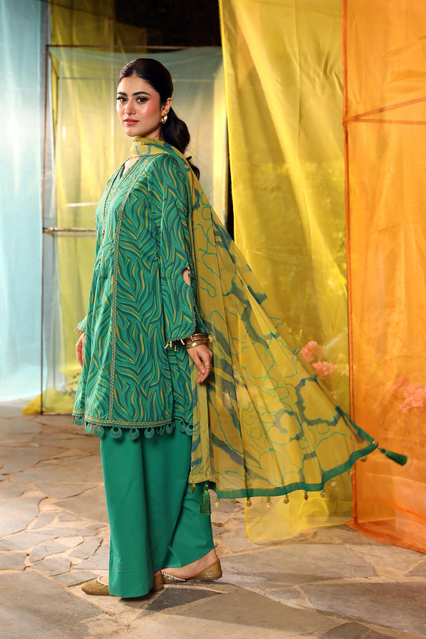 Maria B | M Basic Summer Lawn 25 | MB-CUS25-704A by Maria Faisal - Registered Vendor of : Maria B - type : Ladies Clothes - 100% original wedding dresses