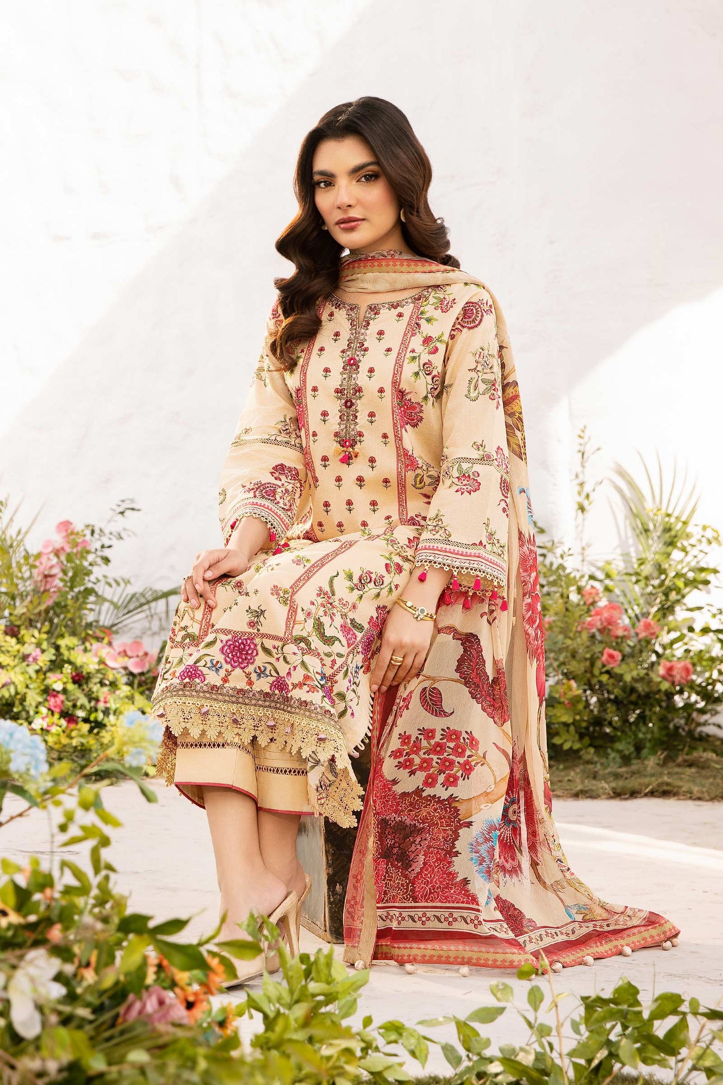 Maria B | M Basic Summer Lawn 25 | MB-CUS25-705A by Maria Faisal - Registered Vendor of : Maria B - type : Ladies Clothes - 100% original wedding dresses