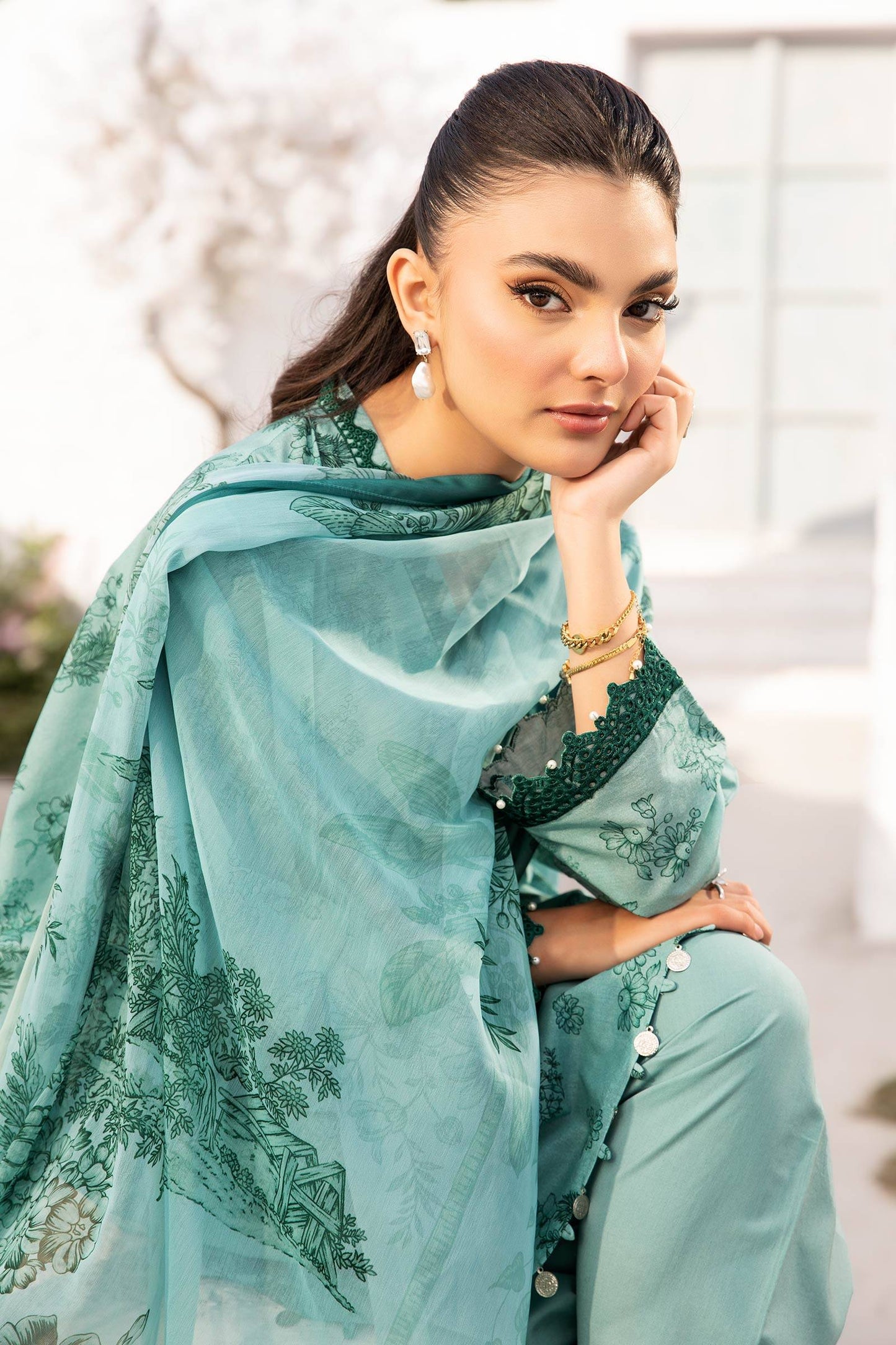 Maria B | M Basic Summer Lawn 25 | MB-CUS25-708B by Maria Faisal - Registered Vendor of : Maria B - type : Ladies Clothes - 100% original wedding dresses