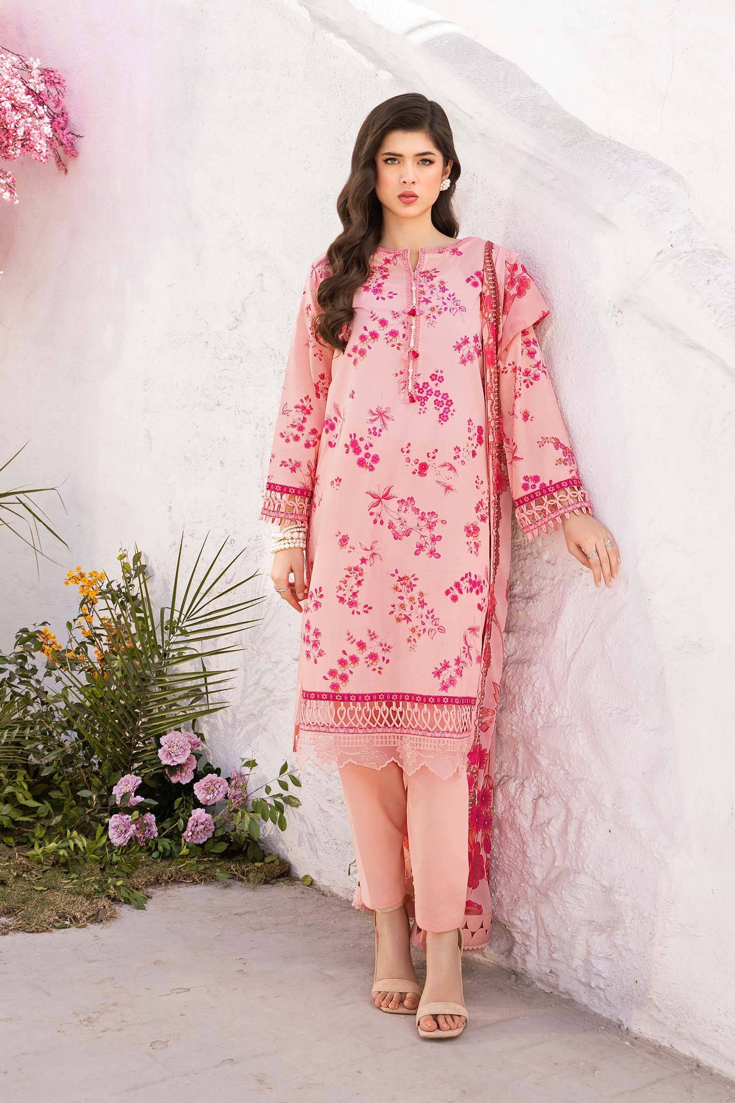 Maria B | M Basic Summer Lawn 25 | MB-CUS25-709A by Maria Faisal - Registered Vendor of : Maria B - type : Ladies Clothes - 100% original wedding dresses