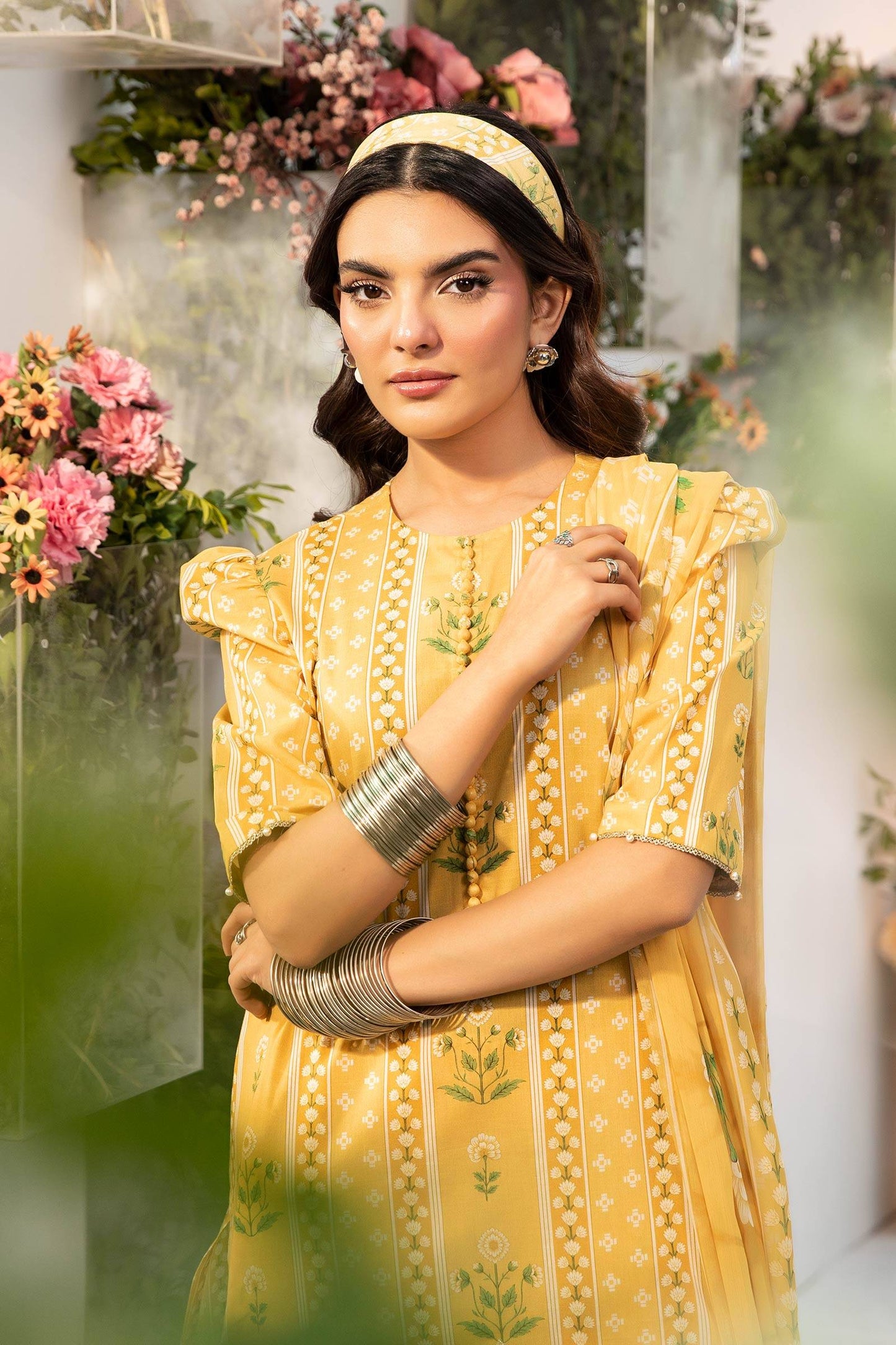 Maria B | M Basic Summer Lawn 25 | MB-CUS25-711A by Maria Faisal - Registered Vendor of : Maria B - type : Ladies Clothes - 100% original wedding dresses