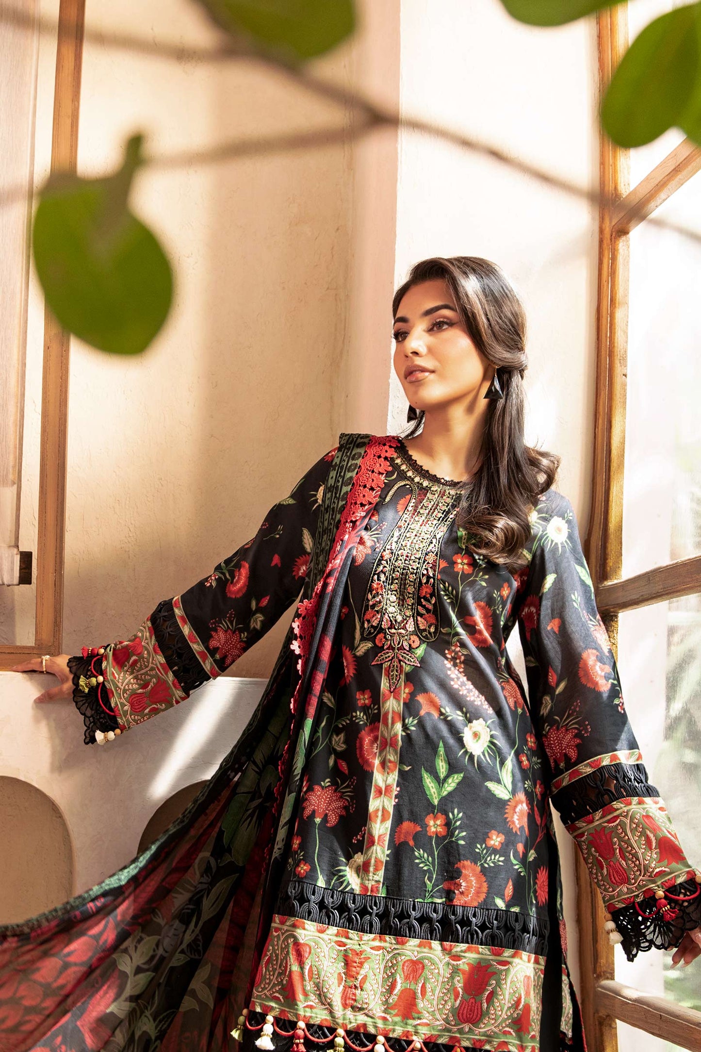 Maria B | Eid Basic Lawn | MB-CUS25-901A by Maria Faisal - Registered Vendor of : Maria B - type : Ladies Clothes - 100% original wedding dresses