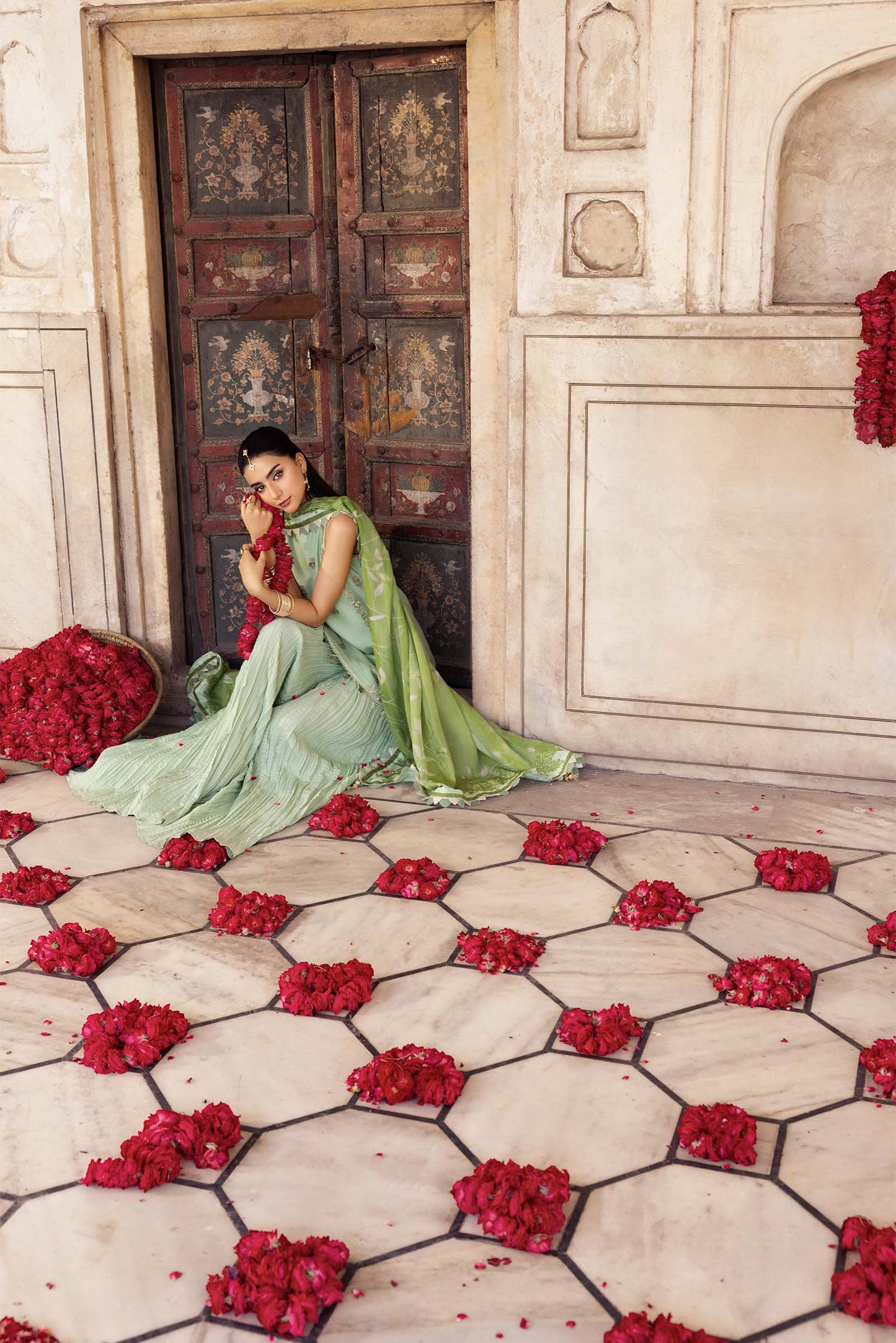 MB-FUS25-801 – authentic Pakistani dress from the Festive 25 collection for women in the UK