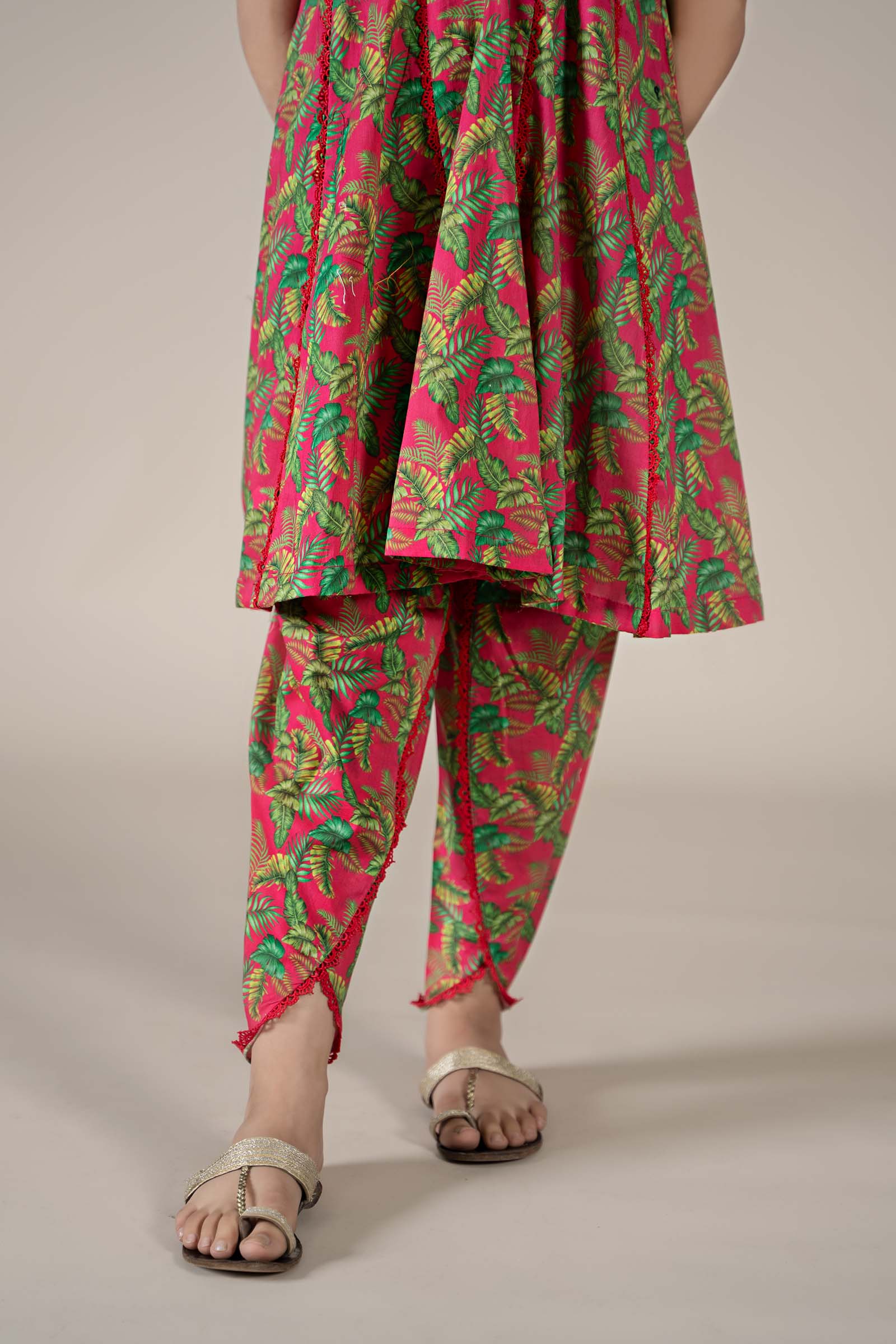 Maria B | 2 Piece Printed Lawn Suit | MKD-EF25-68 by Maria Faisal - Registered Vendor of : Maria B - type : Kids Clothes - 100% original wedding dresses