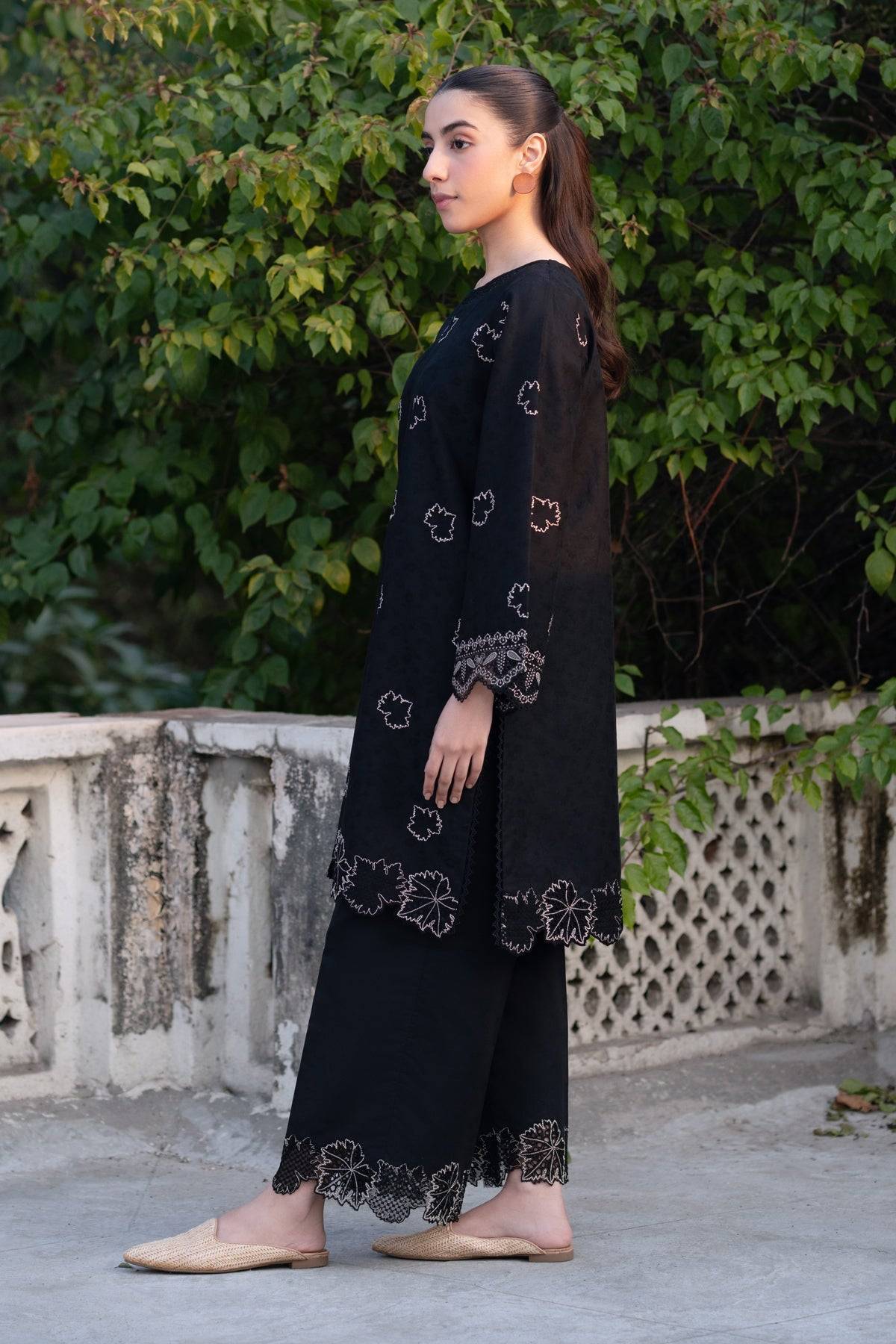 Xenia Formals | Summer Away 25 | SERENE by Maria Faisal - Registered Vendor of : Xenia Formals - type : Ladies Clothes - 100% original wedding dresses
