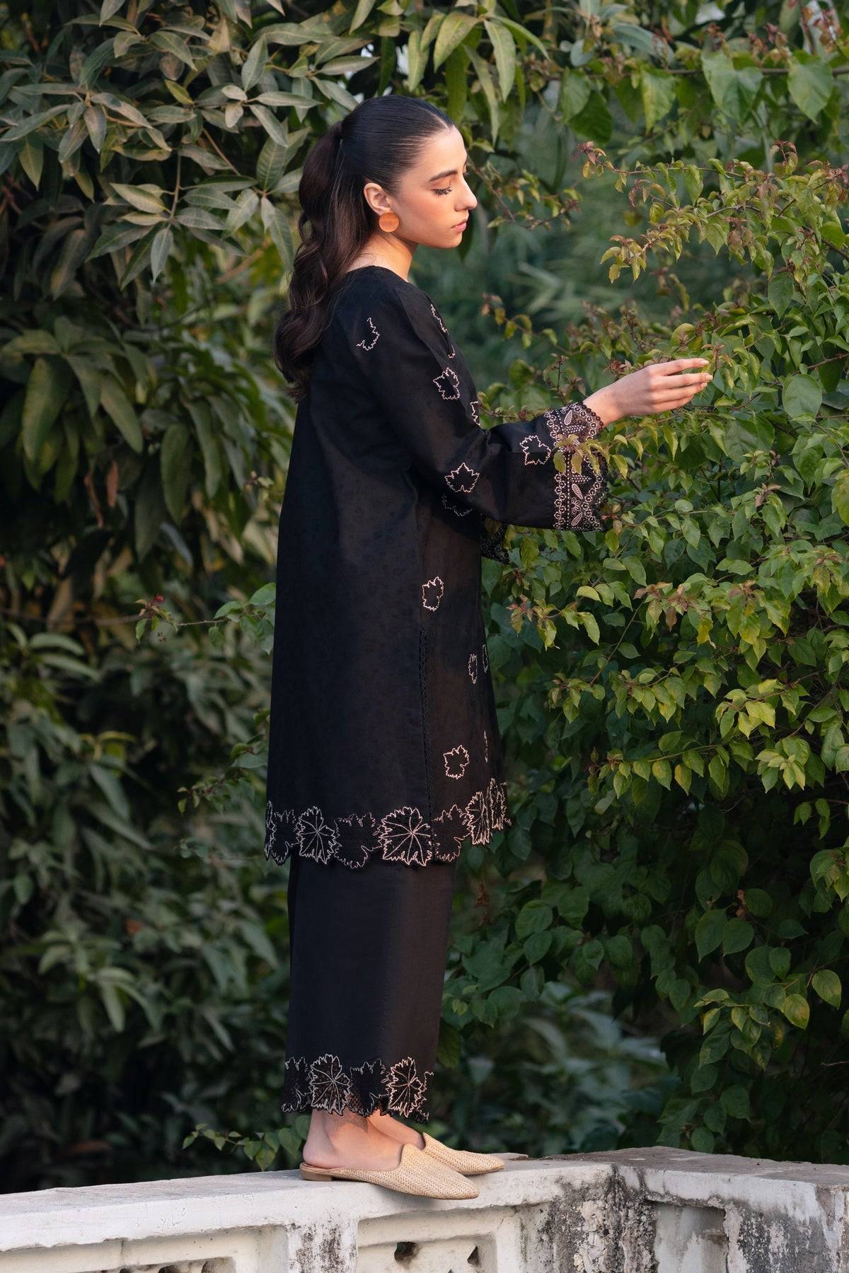 Xenia Formals | Summer Away 25 | SERENE by Maria Faisal - Registered Vendor of : Xenia Formals - type : Ladies Clothes - 100% original wedding dresses