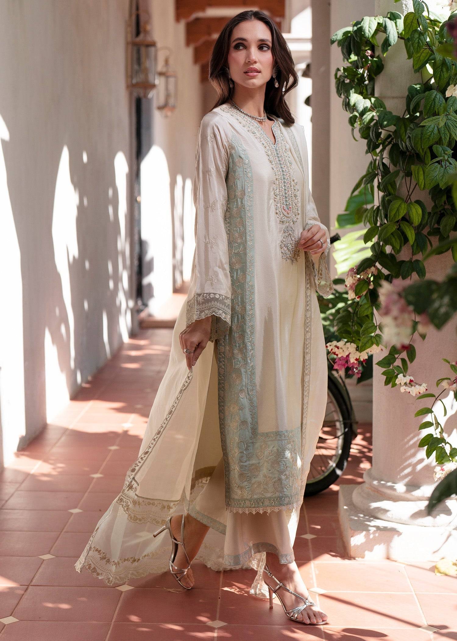 Mehak Yaqoob | Marvi Festives | Luna by Maria Faisal - Registered Vendor of : Mehak Yaqoob - type : Ladies Clothes - 100% original wedding dresses