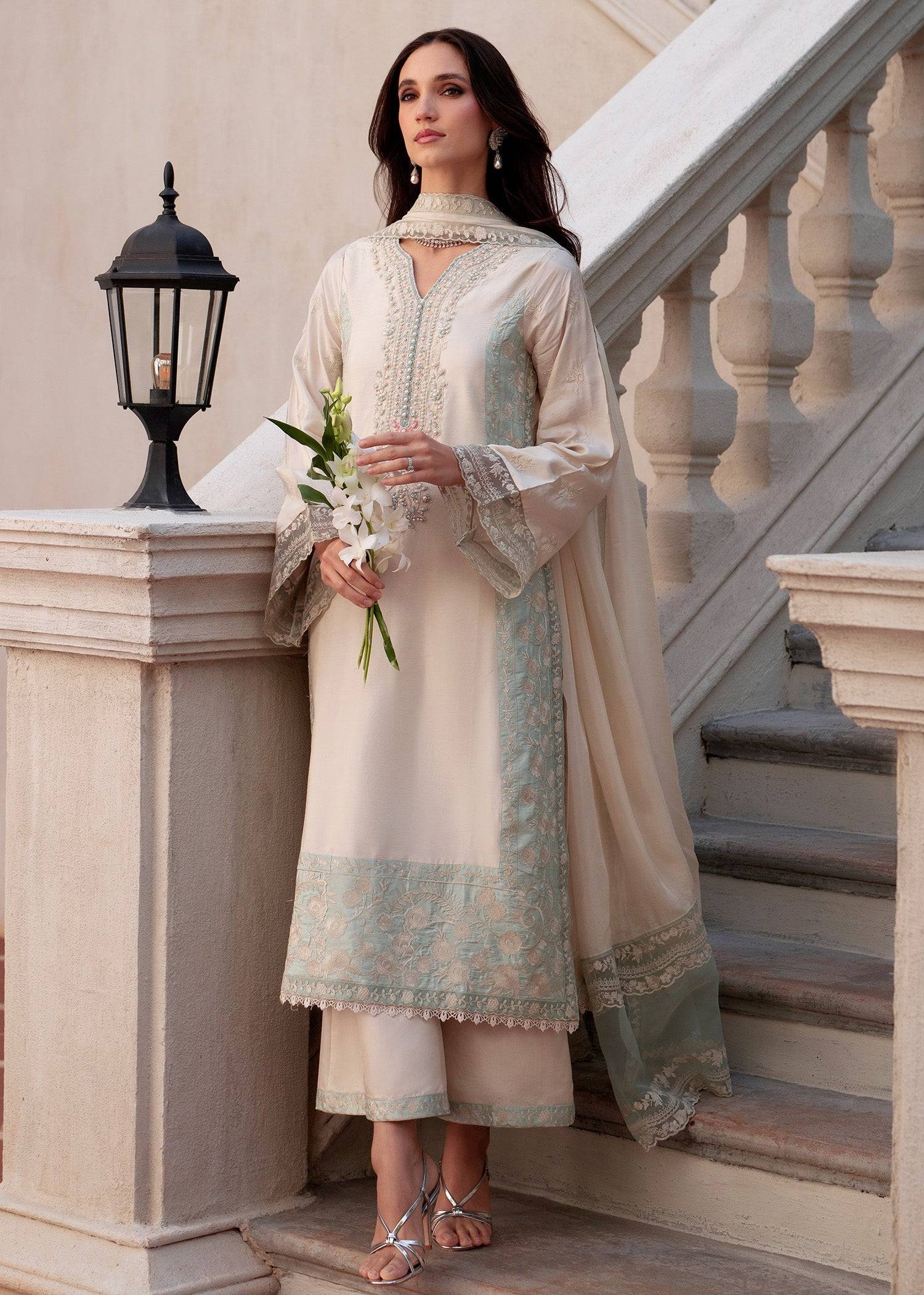 Mehak Yaqoob | Marvi Festives | Luna by Maria Faisal - Registered Vendor of : Mehak Yaqoob - type : Ladies Clothes - 100% original wedding dresses