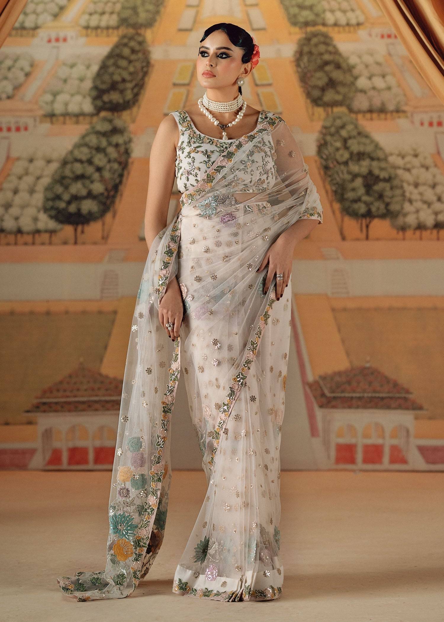 Fozia Khalid | Chamakh Dhamakh Wedding Festivity | Mu dikhai by Maria Faisal - Registered Vendor of : Fozia Khalid - type : Ladies Clothes - 100% original wedding dresses