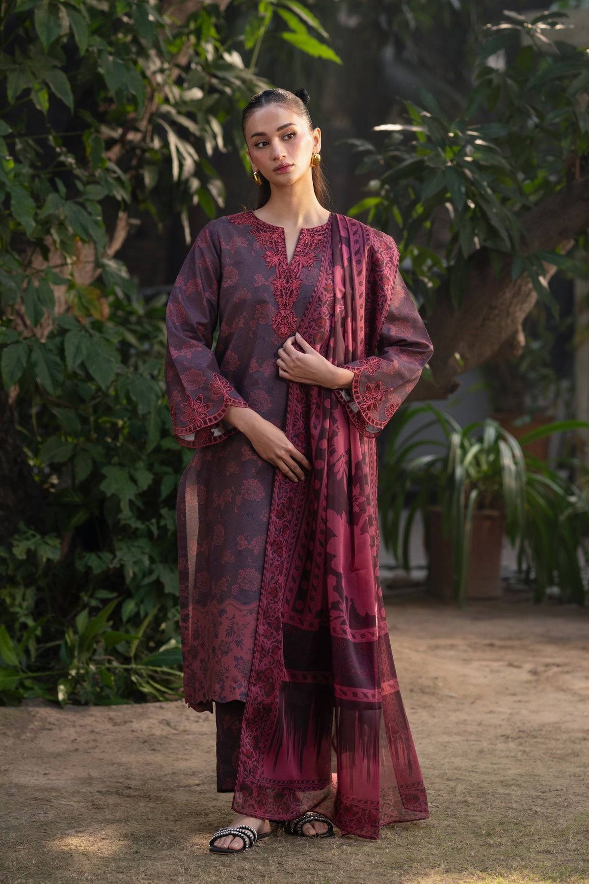 Xenia Formals | Summer Away 25 | ELLIS-B by Maria Faisal - Registered Vendor of : Xenia Formals - type : Ladies Clothes - 100% original wedding dresses