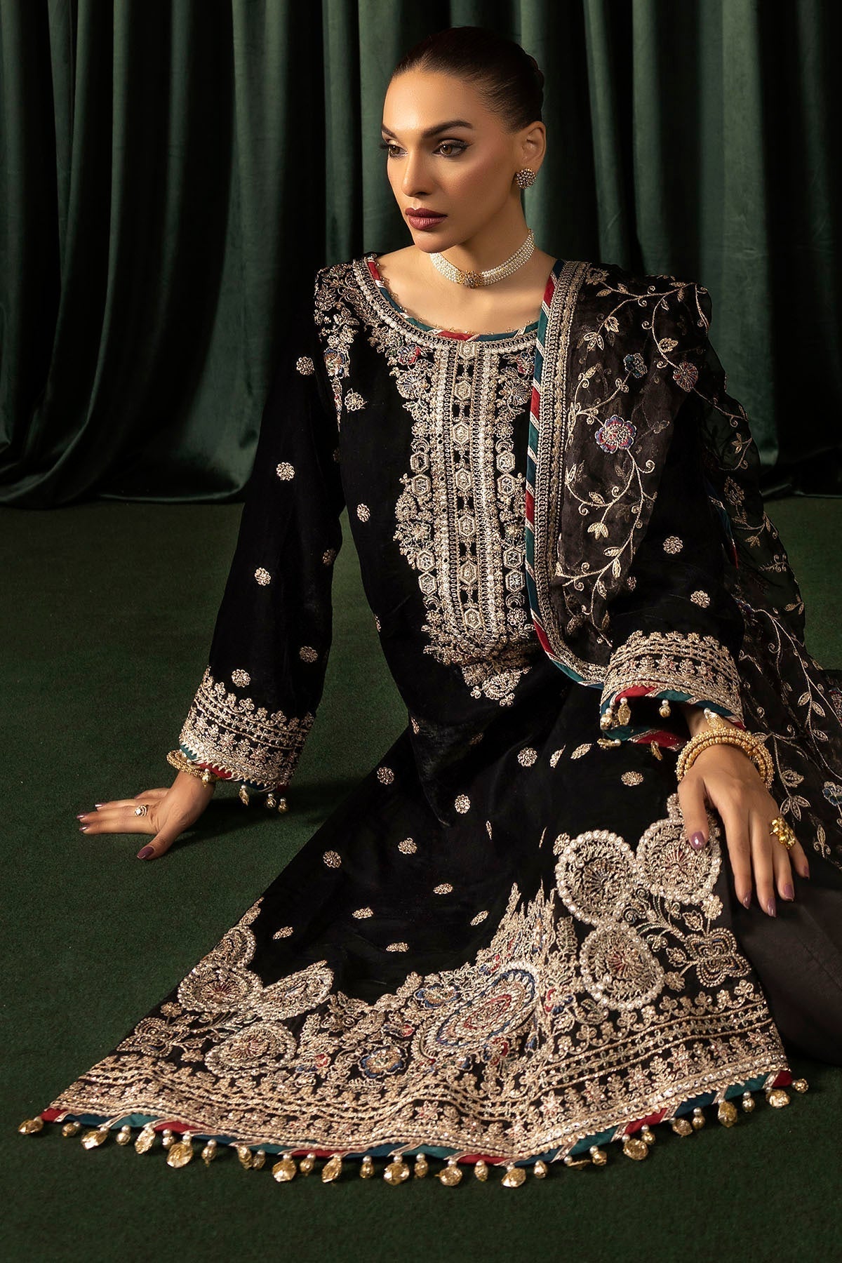 Motifz | Velvet Formals | 5098-FARZEEN - Ladies Clothes - Maria Faisal