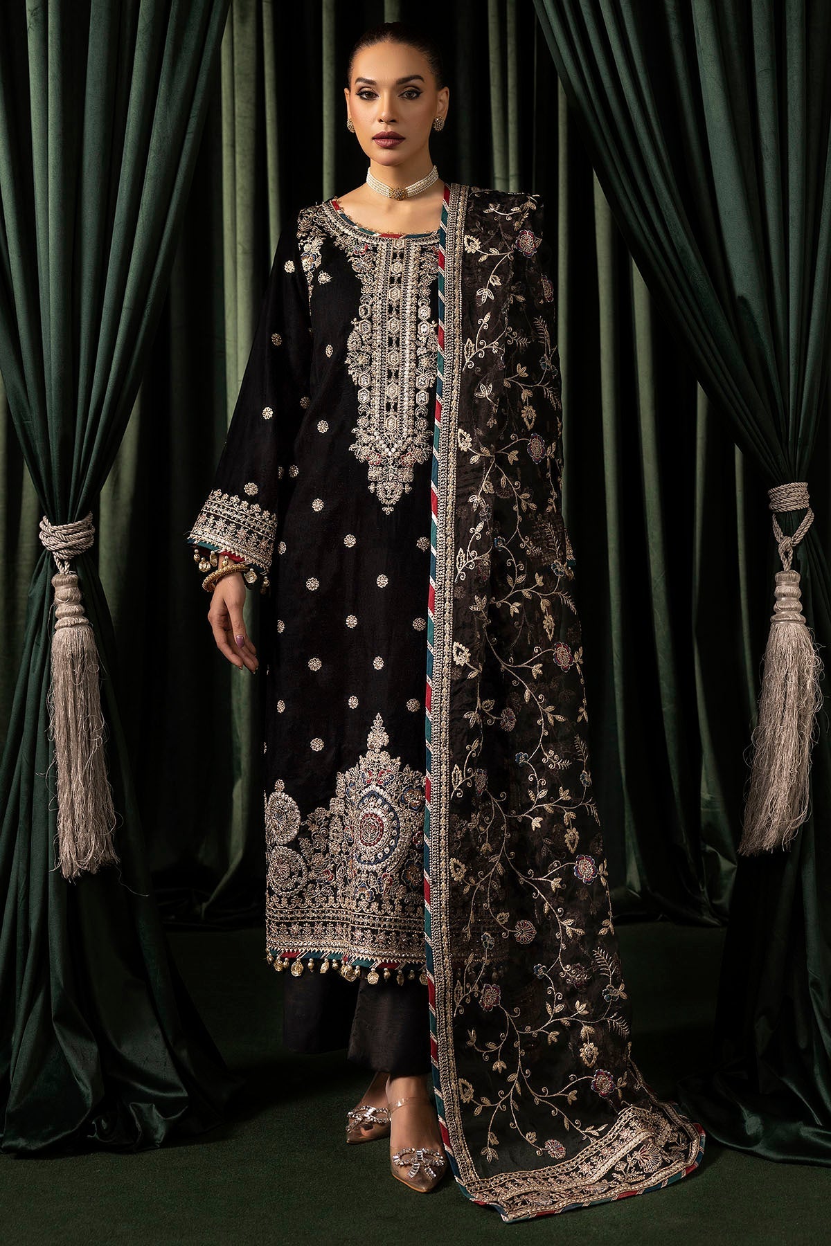 Motifz | Velvet Formals | 5098-FARZEEN - Ladies Clothes - Maria Faisal