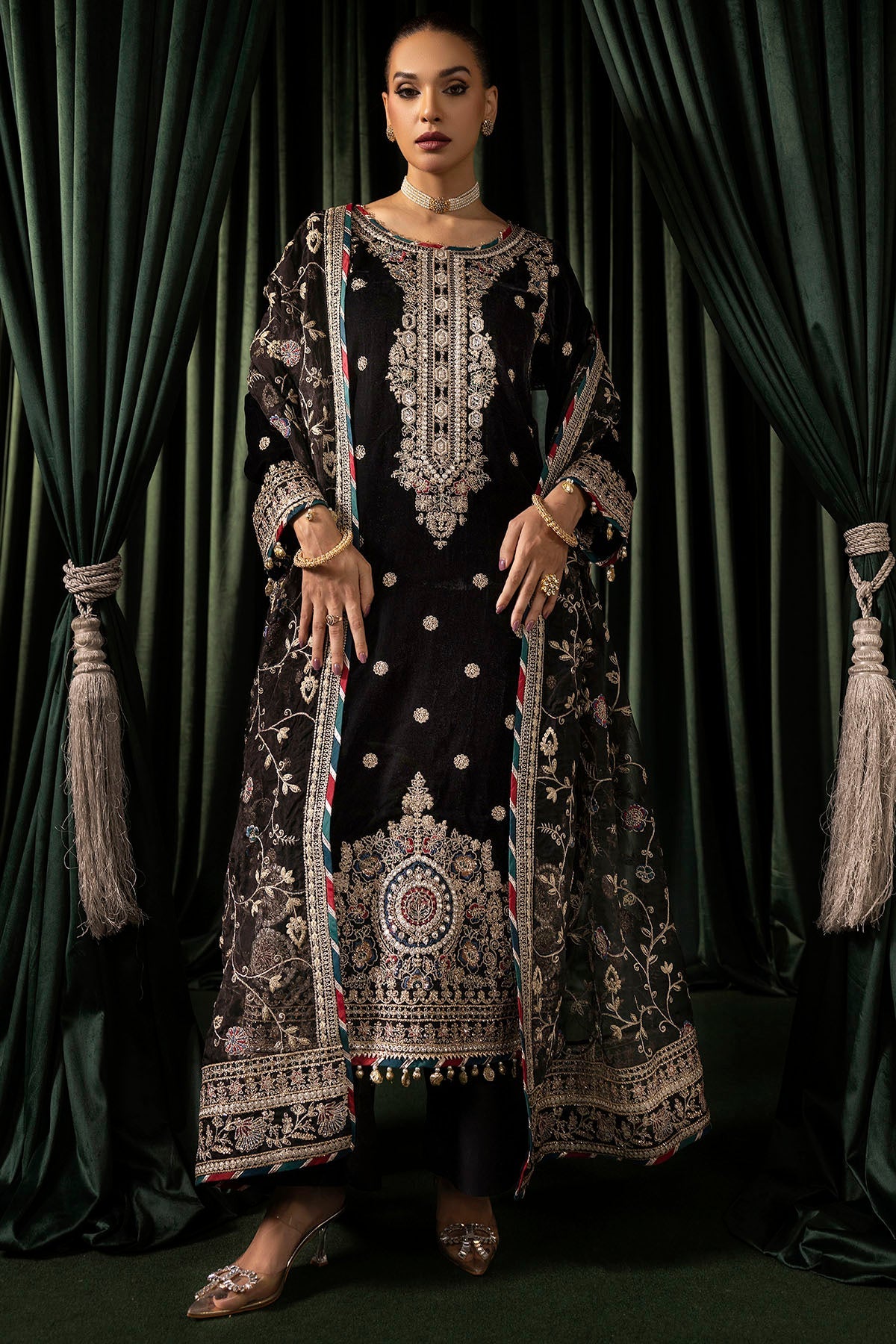 Motifz | Velvet Formals | 5098-FARZEEN - Ladies Clothes - Maria Faisal