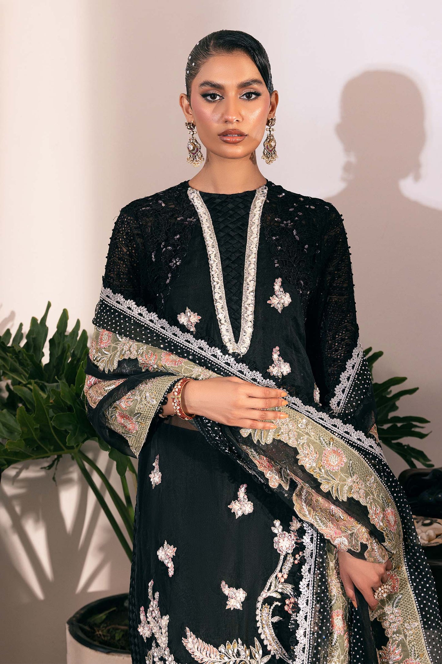 Maryam Hussain | Marwa Luxury Formals 24 | Sitara - Ladies Clothes - Maria Faisal