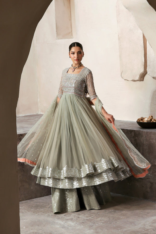 Vanya | Revuse Wedding Formals | RV-04 - Ladies Clothes - Maria Faisal