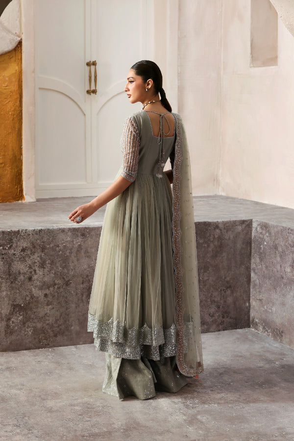 Vanya | Revuse Wedding Formals | RV-04 - Ladies Clothes - Maria Faisal