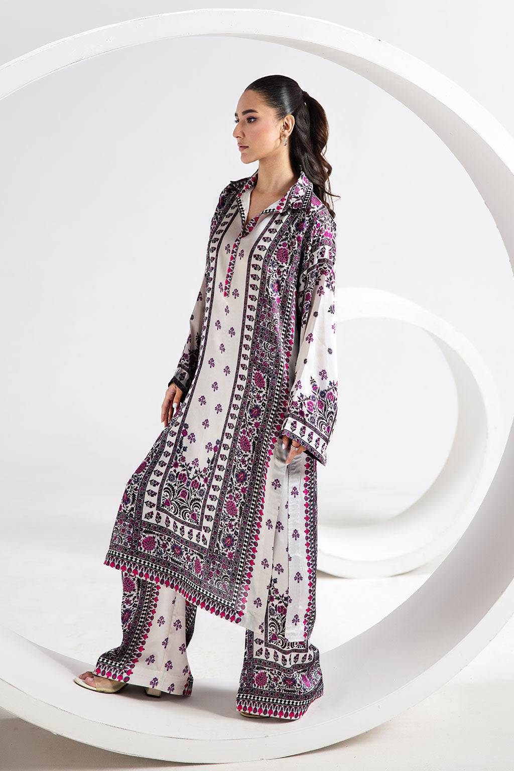 Afsanah | The Print Edit | GARDEN GLAM (extended shirt) AP-103 by Maria Faisal - Registered Vendor of : Afsanah - type : Ladies Clothes - 100% original wedding dresses