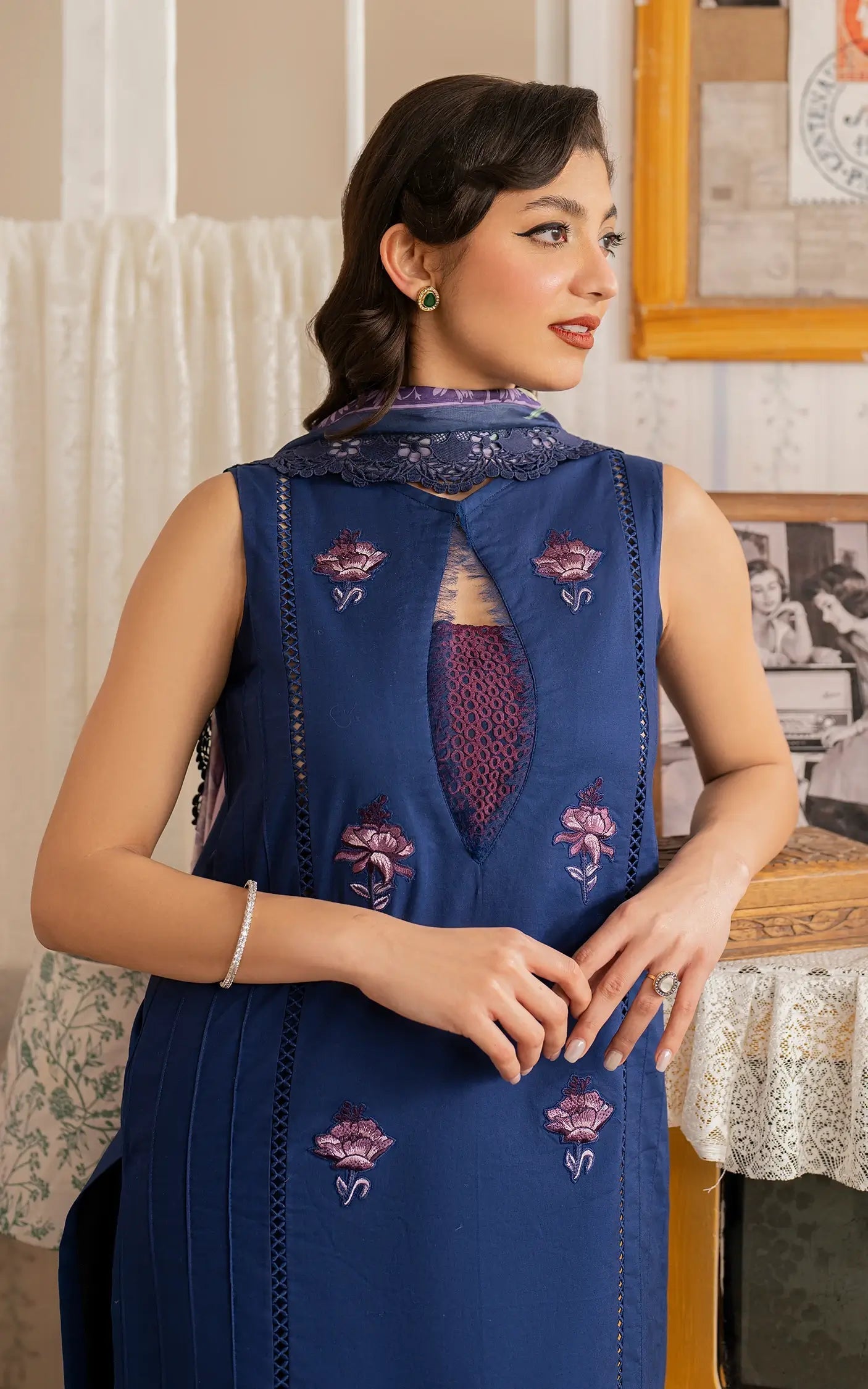 Asifa and Nabeel | Meraki Vintage 25 | Resham (MVL25-18) by Maria Faisal - Registered Vendor of : Asifa and Nabeel - type : Ladies Clothes - 100% original wedding dresses