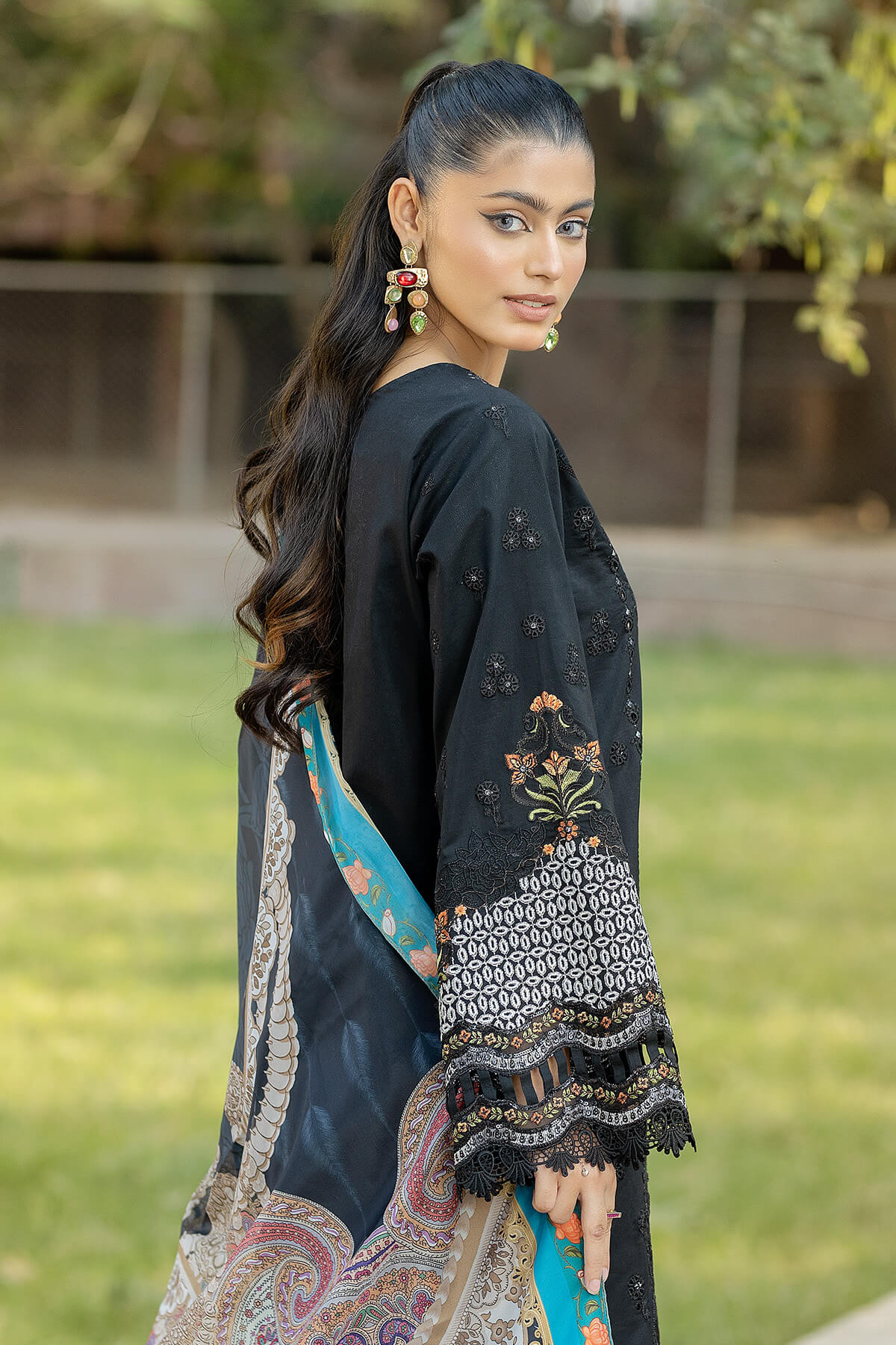 Imrozia Premium | Subah e Roshan | S.L 72 Jaanan - Designer Dress with Intricate embroidery and embellishments. Shop elegent wedding dress at Maria Faisal.