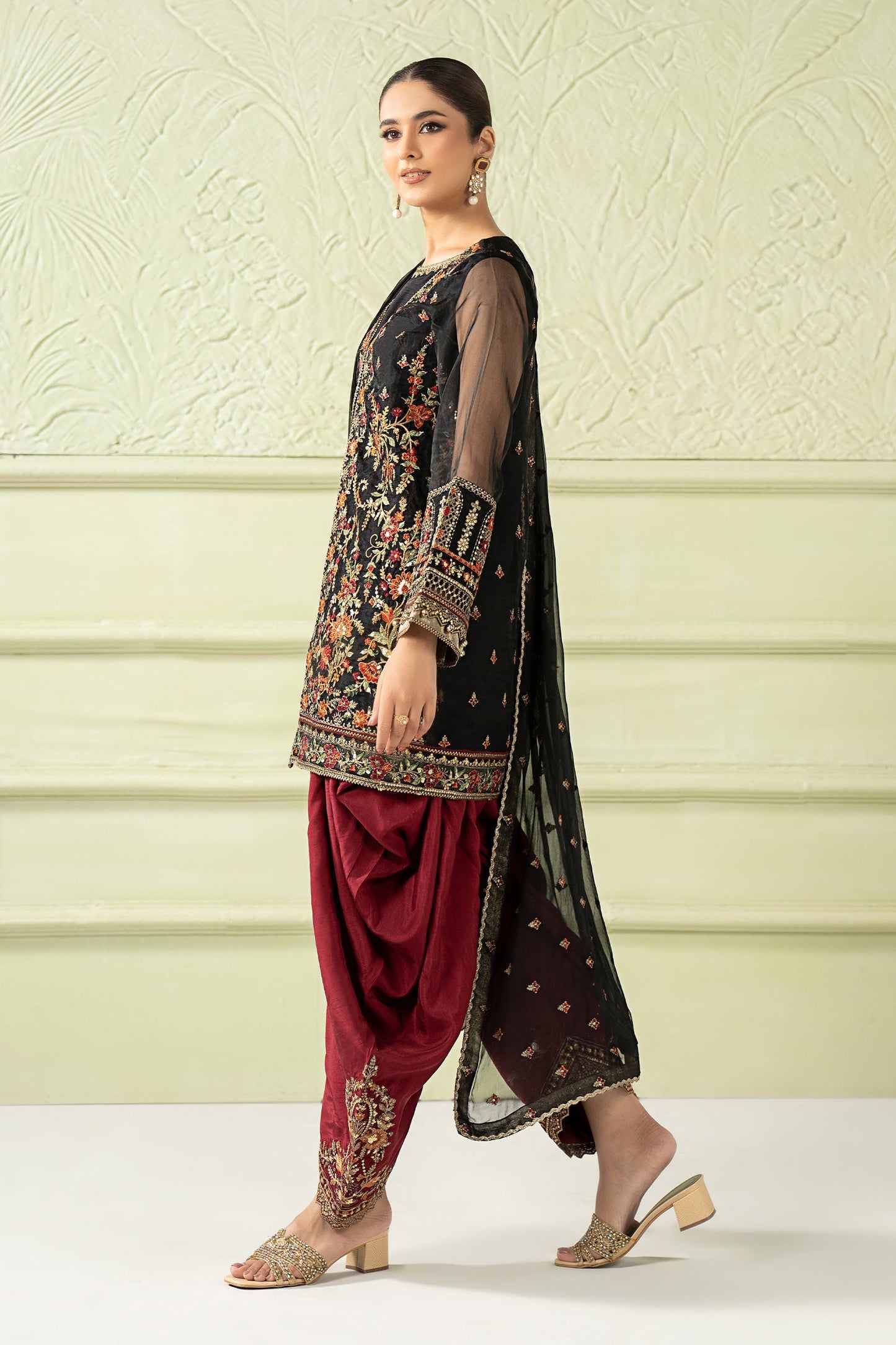 Maria b | Luxury Formal | SF-W25-56 - Formal Dress - available at Maria Faisal in UK and USA.
