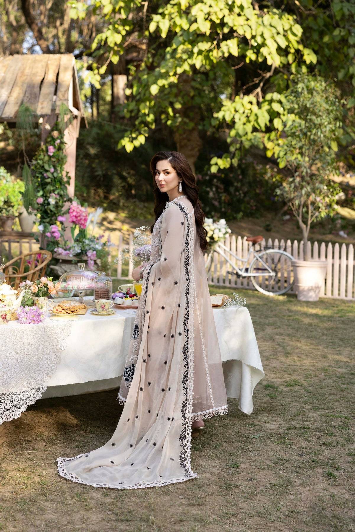 Sable Vogue | Luxury Formal 25 | SL-01-25-V1 by Maria Faisal - Registered Vendor of : Sable Vogue - type : Ladies Clothes - 100% original wedding dresses