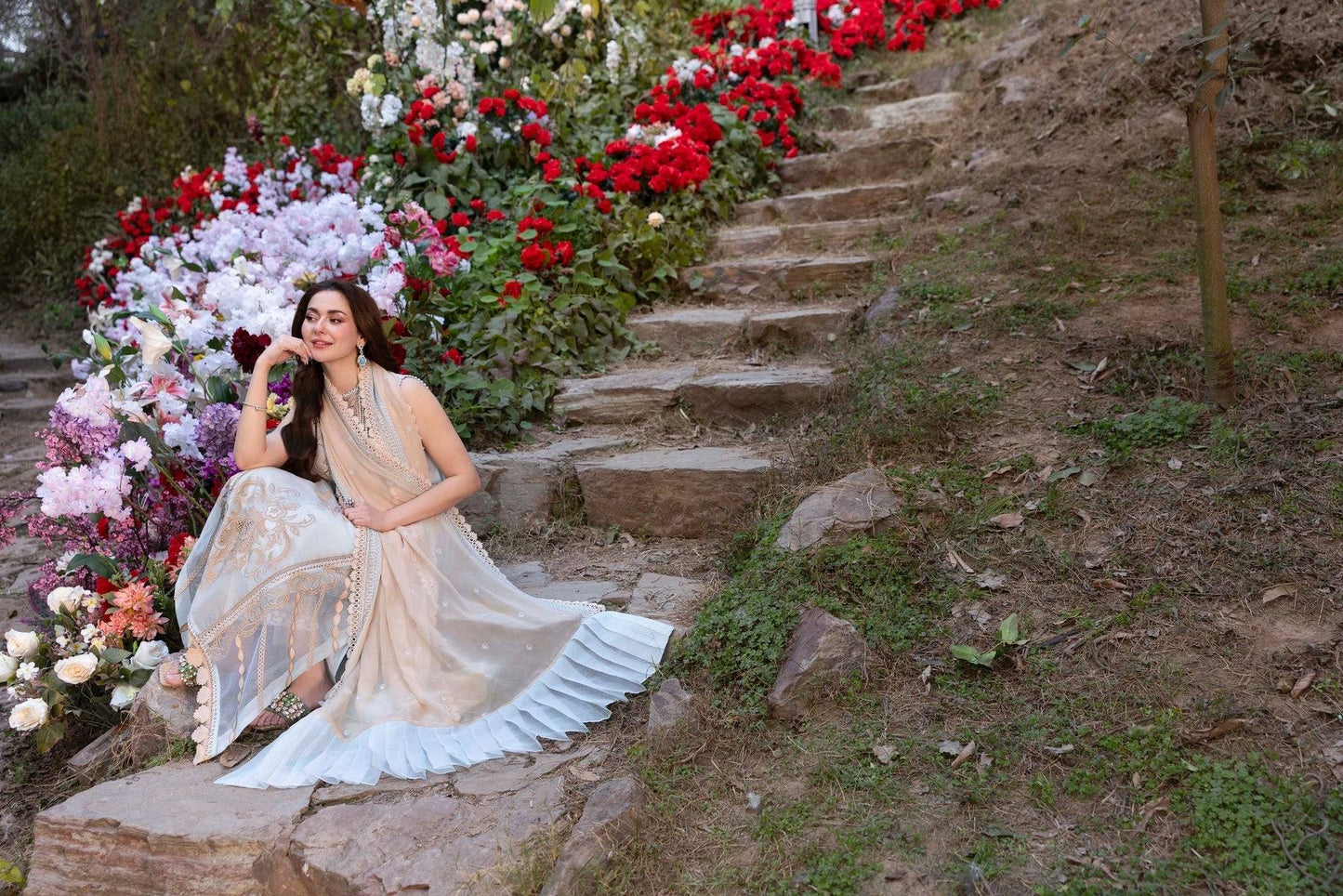 Sable Vogue | Luxury Formal 25 | SL-09-25-V1 by Maria Faisal - Registered Vendor of : Sable Vogue - type : Ladies Clothes - 100% original wedding dresses