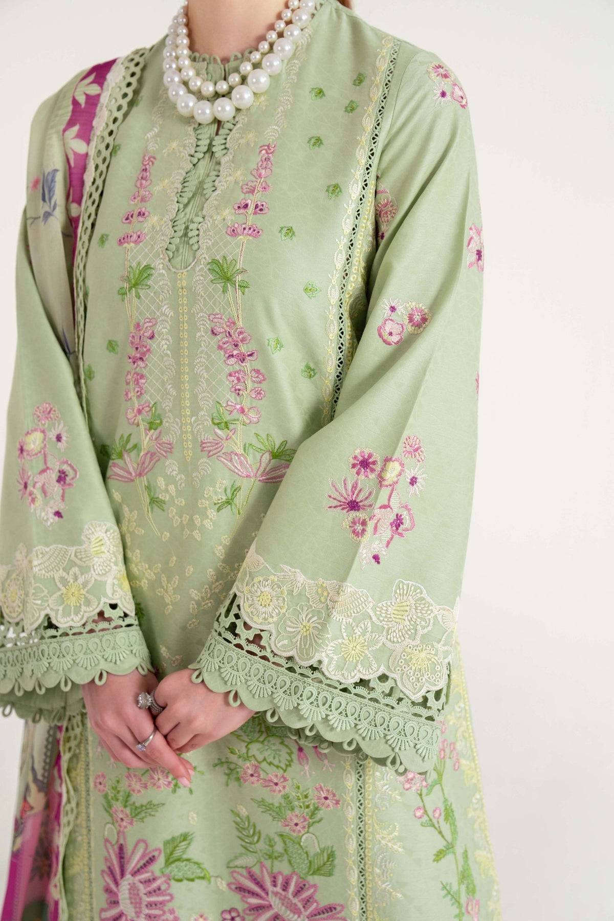 Sable Vogue | Luxury Lawn 25 | SL-09-25-V2 by Maria Faisal - Registered Vendor of : Sable Vogue - type : Ladies Clothes - 100% original wedding dresses