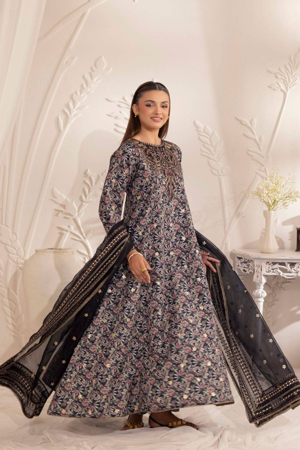 Mohagni | Tulip 25 | SPL-14 by Maria Faisal - Registered Vendor of : Mohagni - type : Ladies Clothes - 100% original wedding dresses