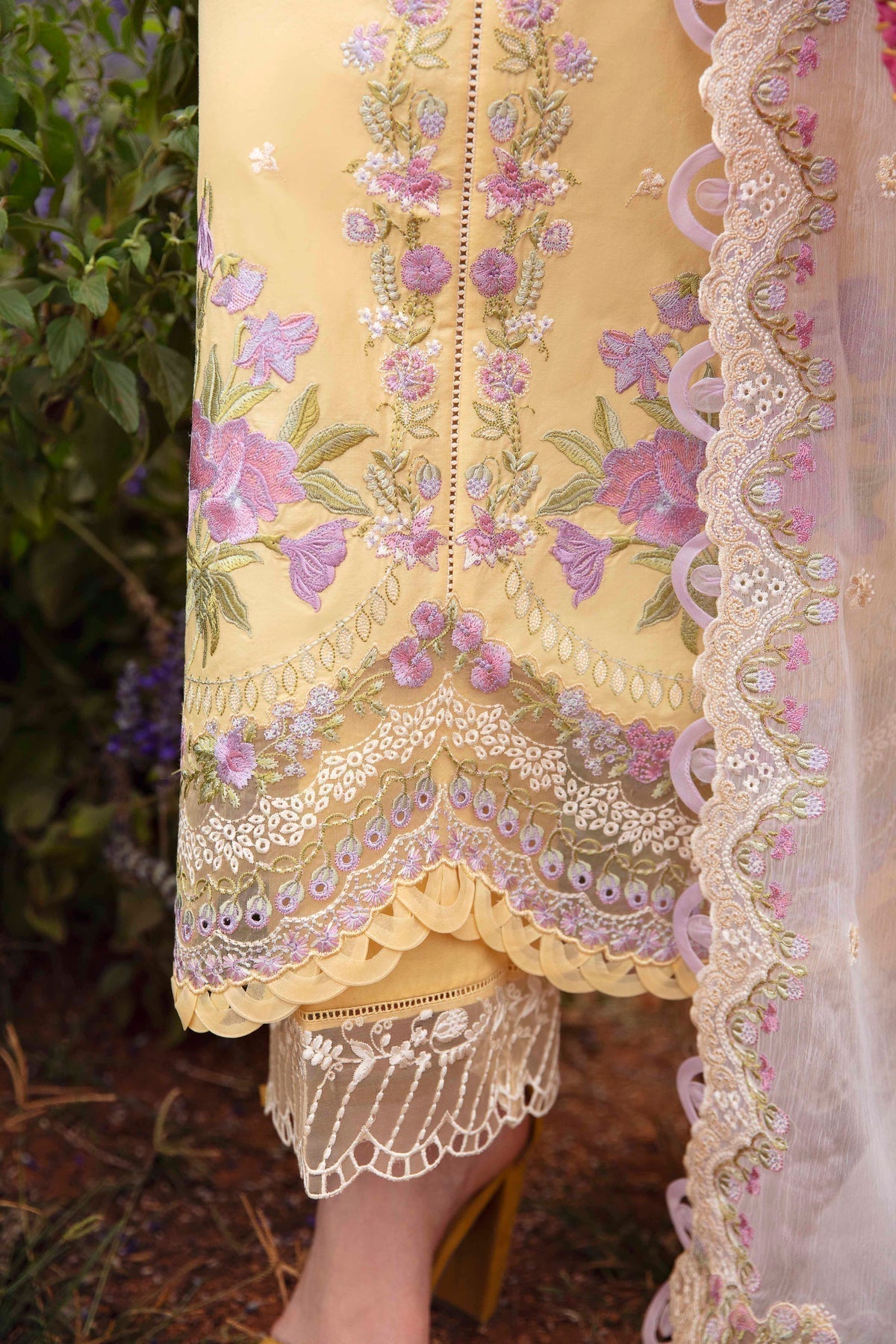 Sable Vogue | Luxury Lawn 24 | Maye - Ladies Clothes - Maria Faisal