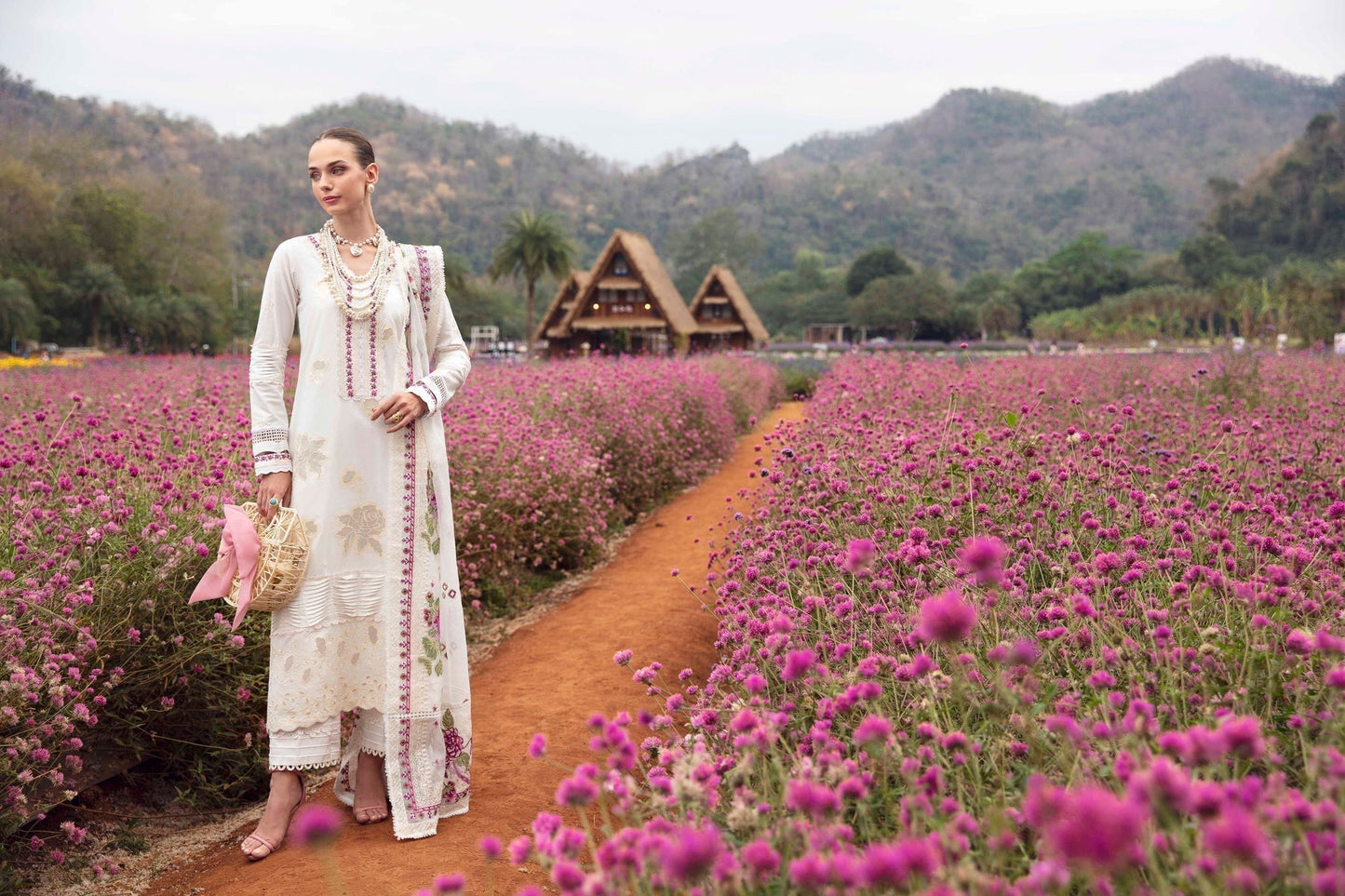 Sable Vogue | Luxury Lawn 24 | Lyra - Ladies Clothes - Maria Faisal