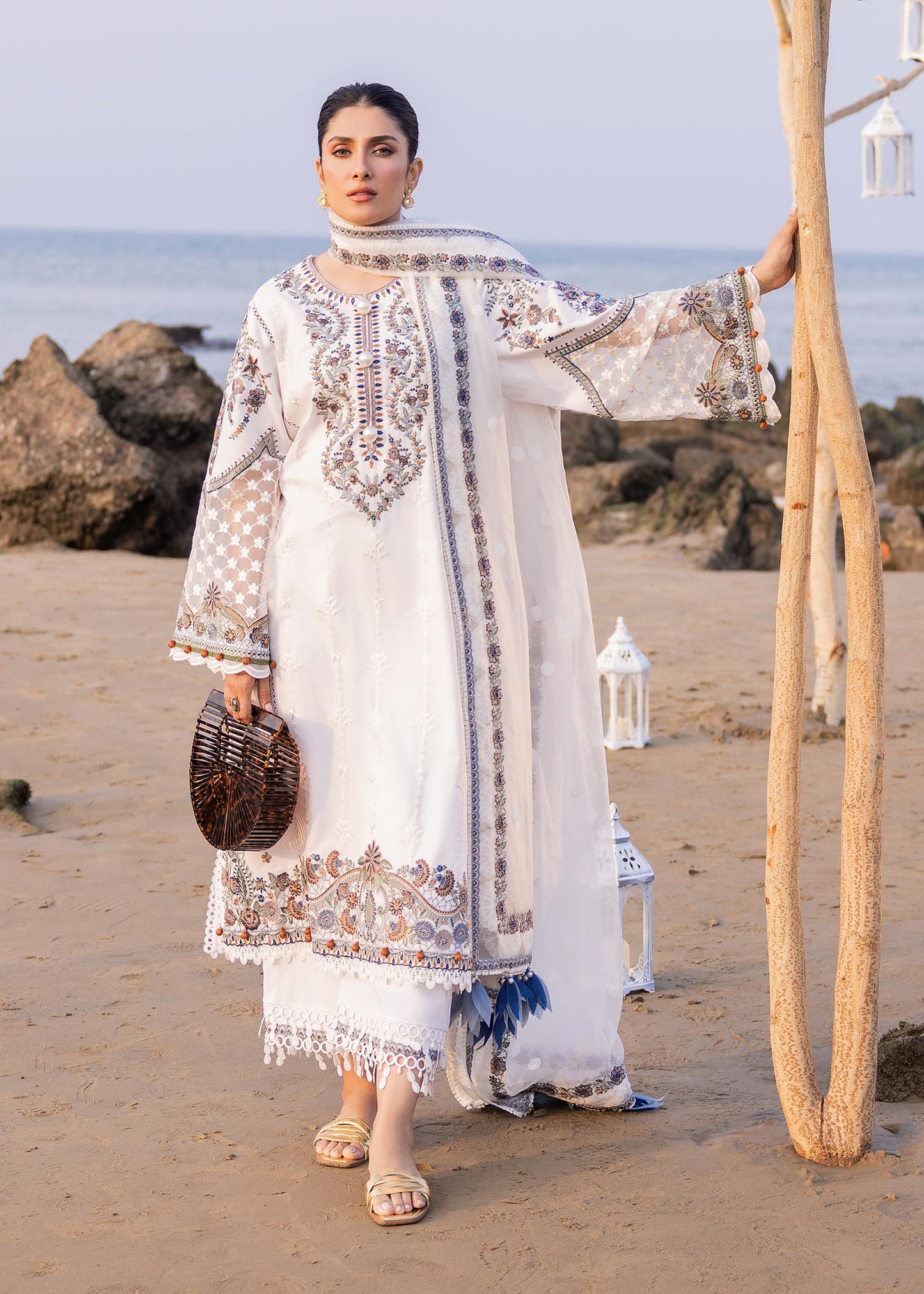 Sadaf Fawad Khan | Siraa Luxury Lawn 24| Amira (A) - Ladies Clothes - Maria Faisal