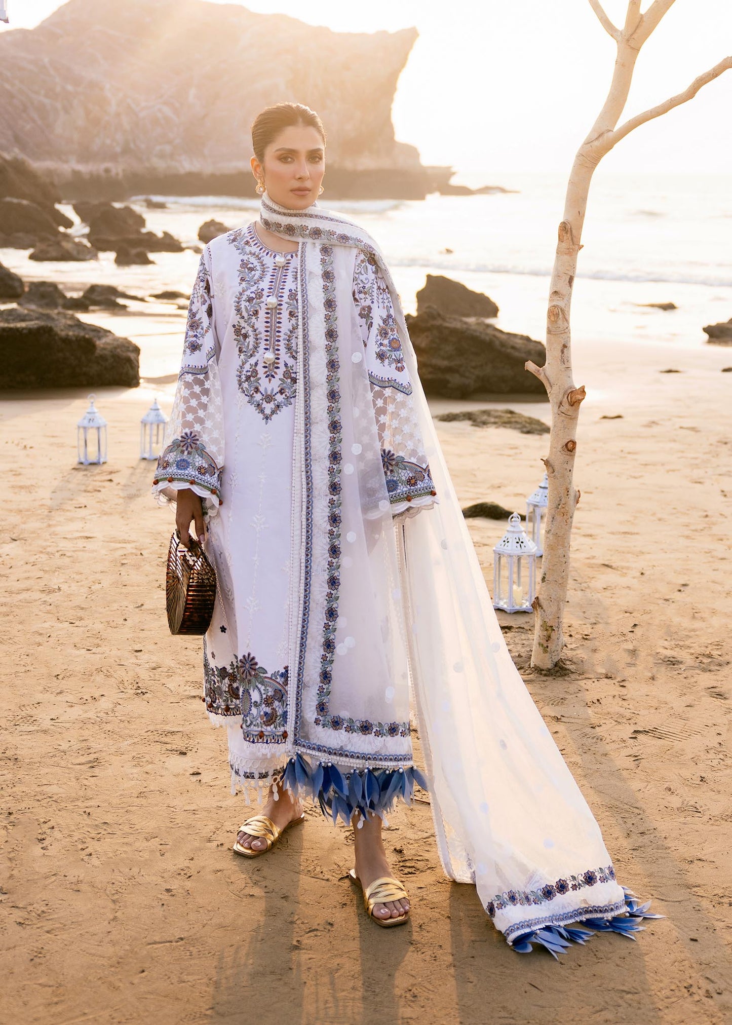 Sadaf Fawad Khan | Siraa Luxury Lawn 24| Amira (A) - Ladies Clothes - Maria Faisal