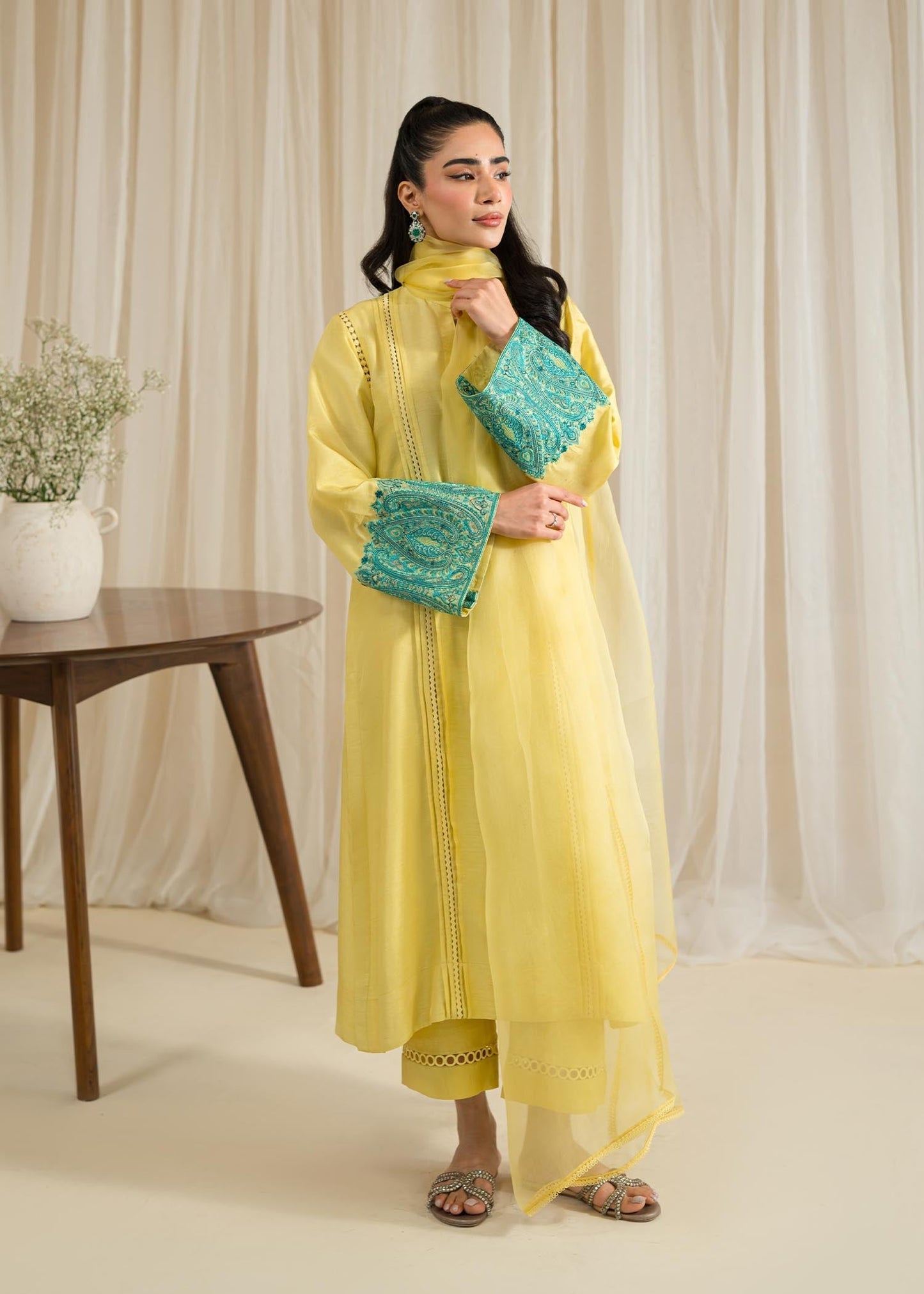 Sadaf Fawad Khan | Eid Pret 24 | Naz - Maria Faisal