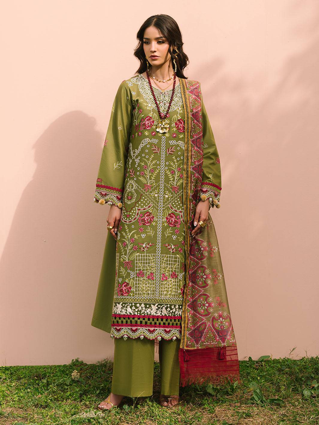 Mahnur | Dahlia Luxury Lawn 25 | Saage by Maria Faisal - Registered Vendor of : Mahnur - type : Ladies Clothes - 100% original wedding dresses
