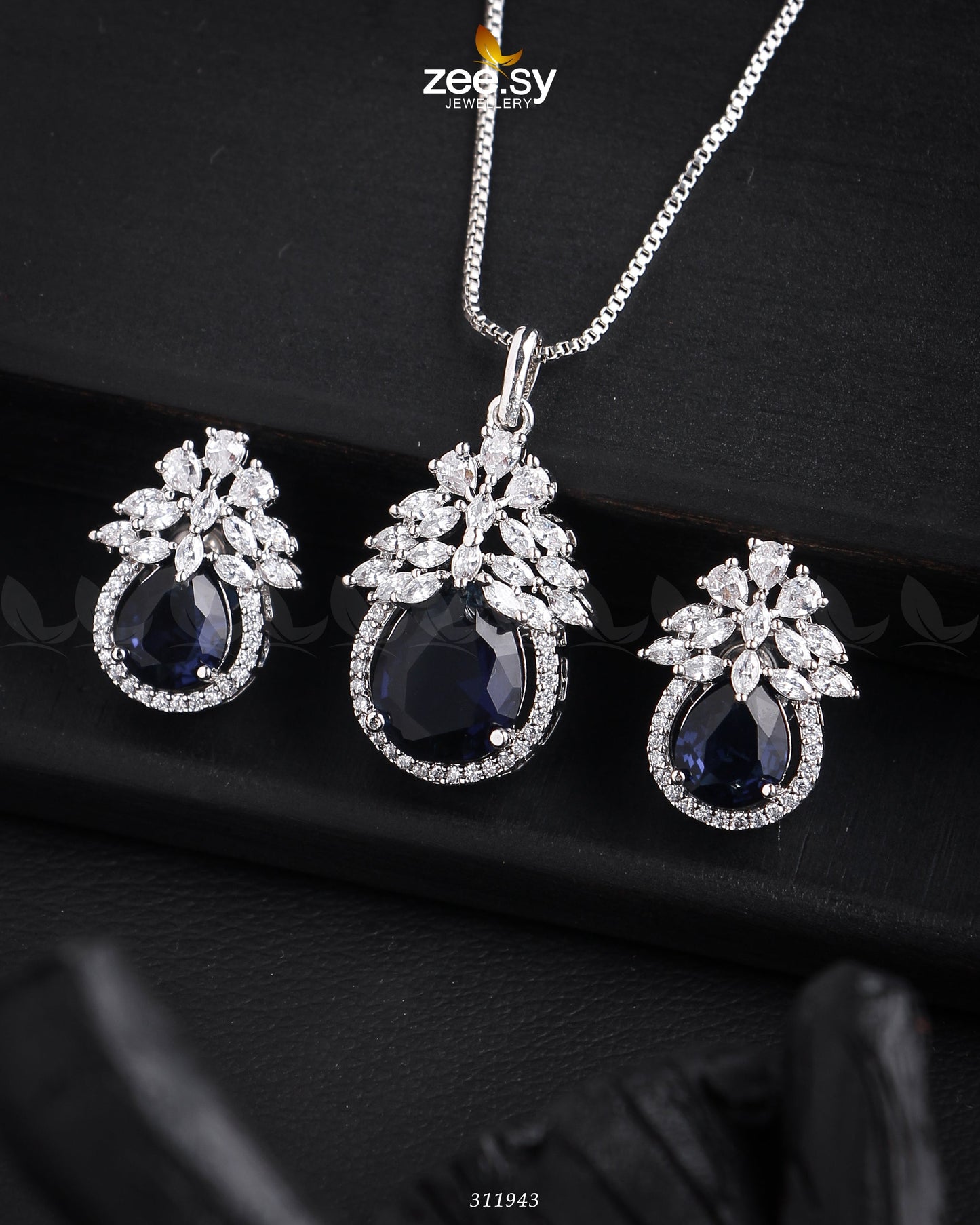 Zara's Pendant Set - Pendants